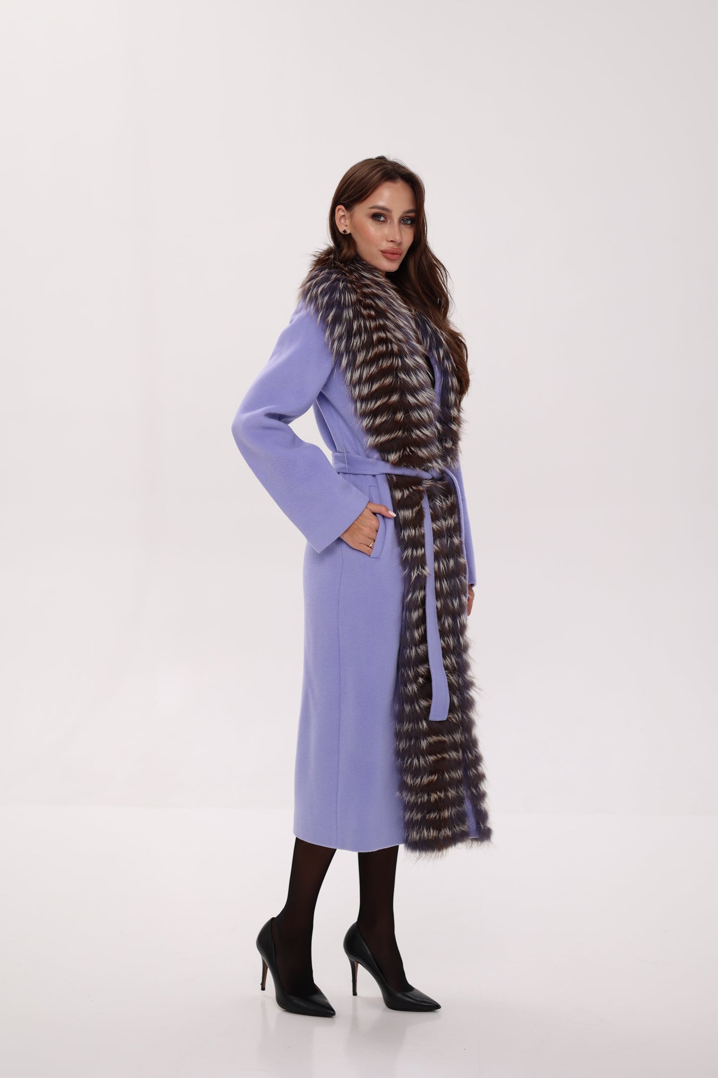 Manteau en laine vierge véritable de renard argenté couleur lavande