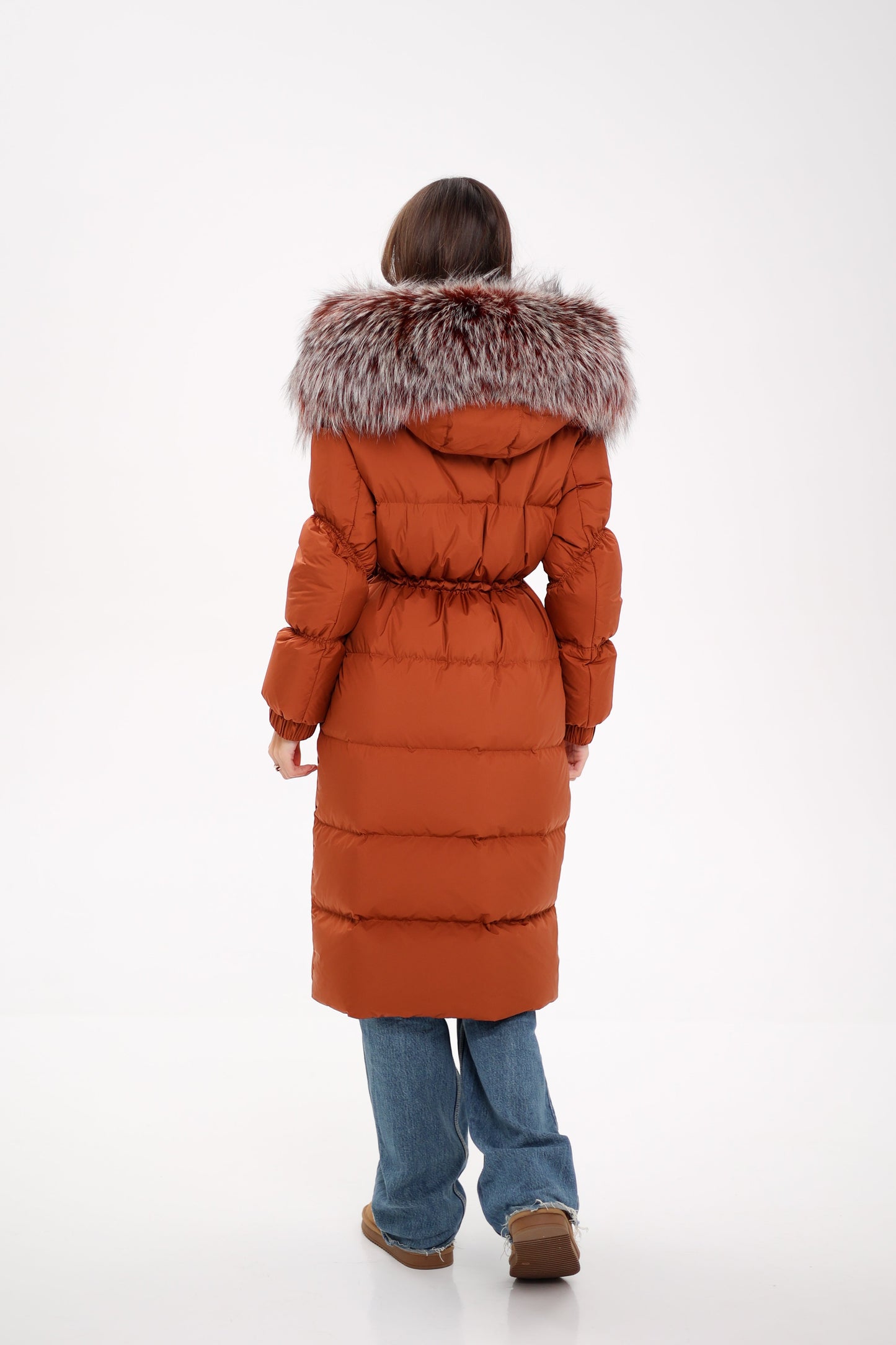 Manteau en duvet et capuche entièrement doublé en véritable renard argenté