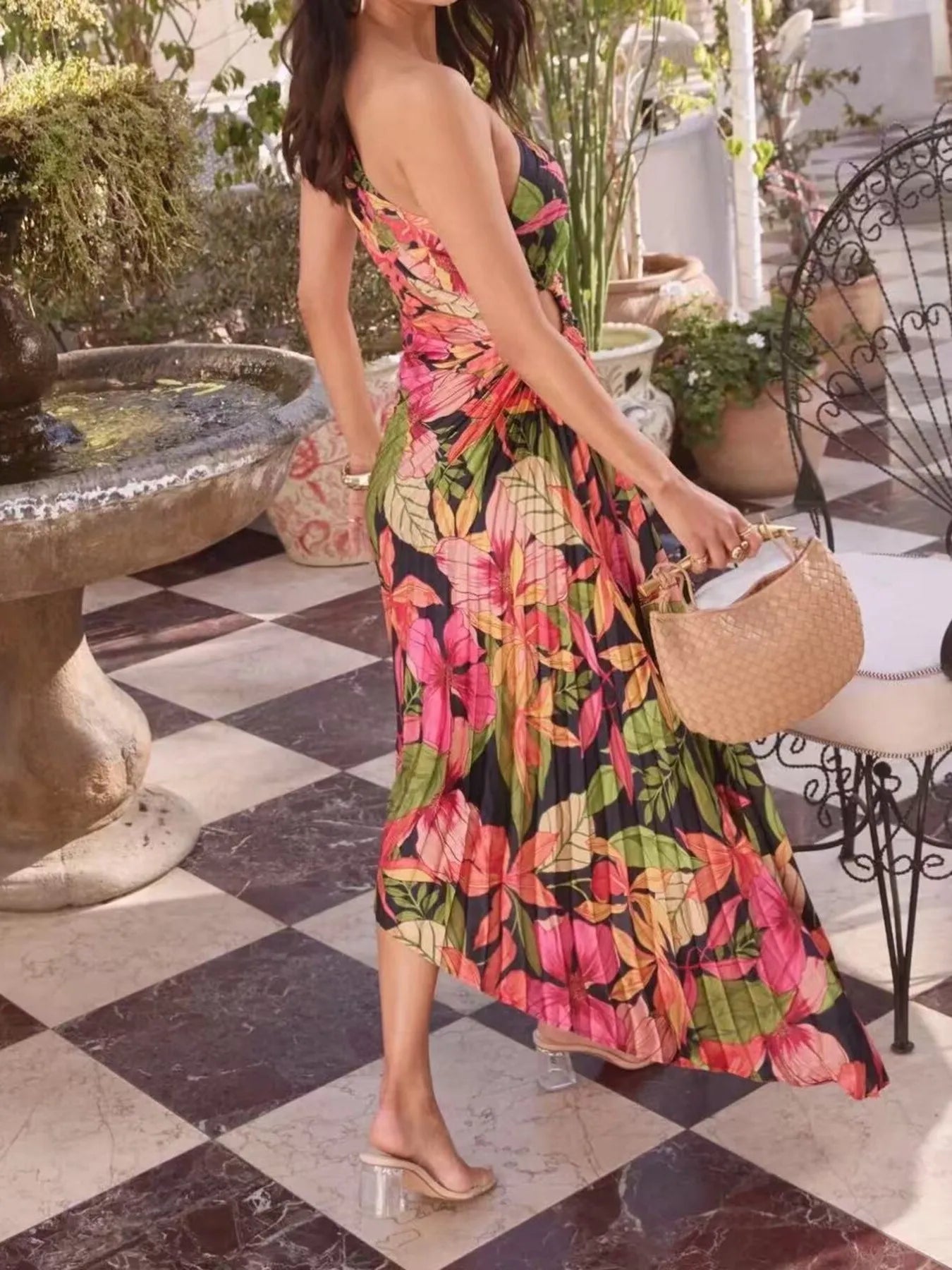 Single Shoulder Floral Pleated Dress