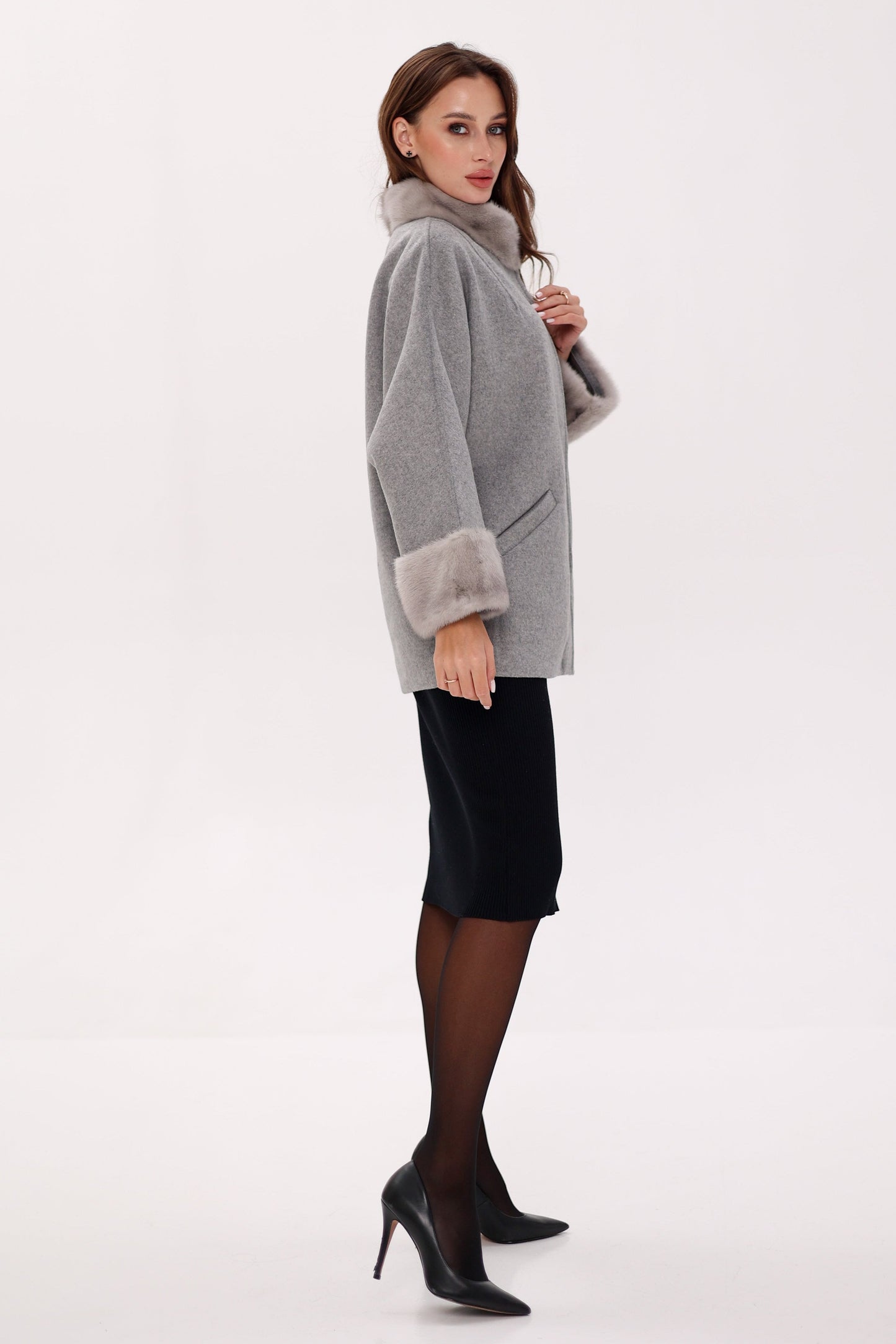 Manteau en véritable fourrure de vison et laine vierge