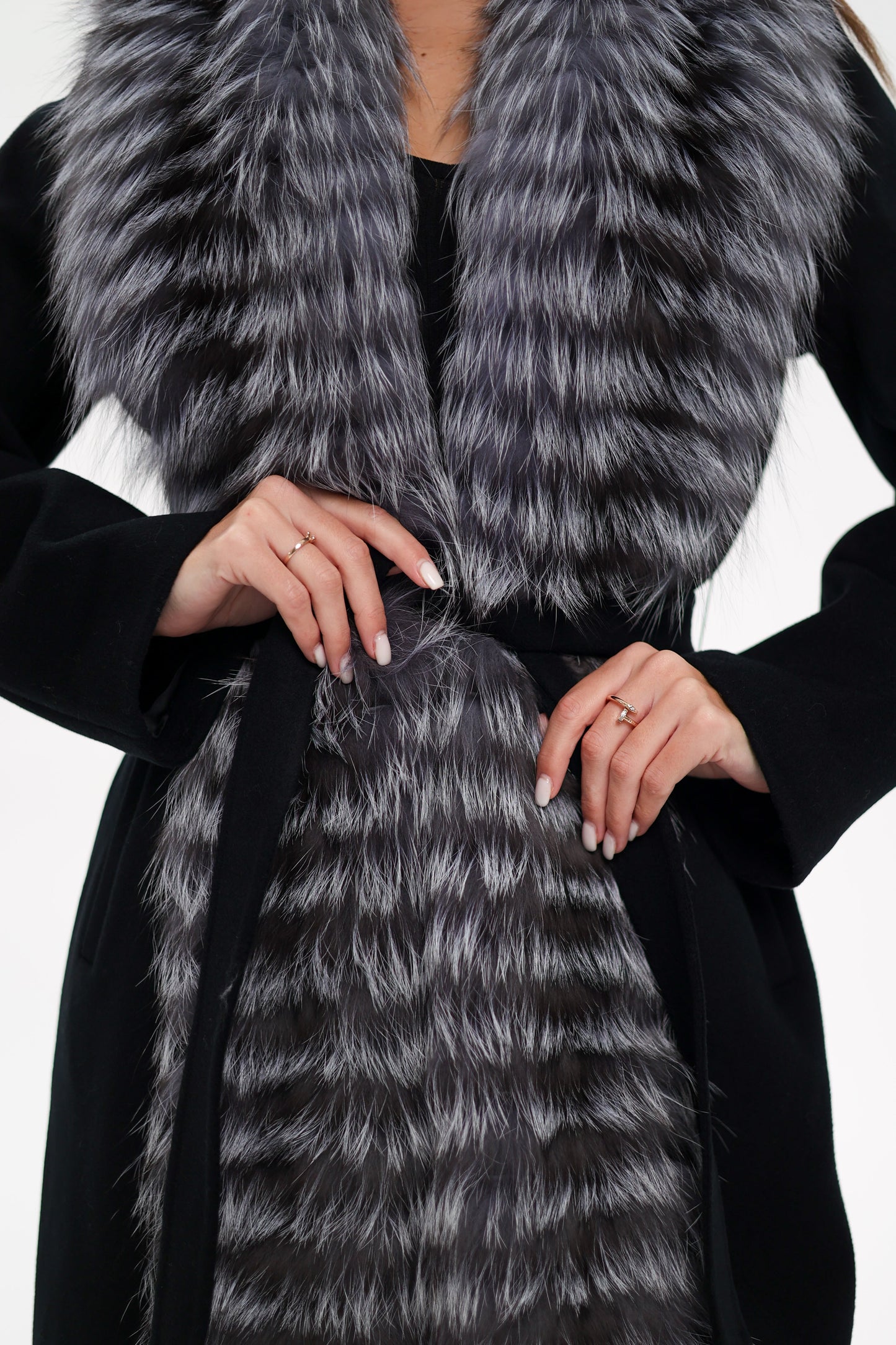 Manteau en laine vierge véritable de renard argenté noir