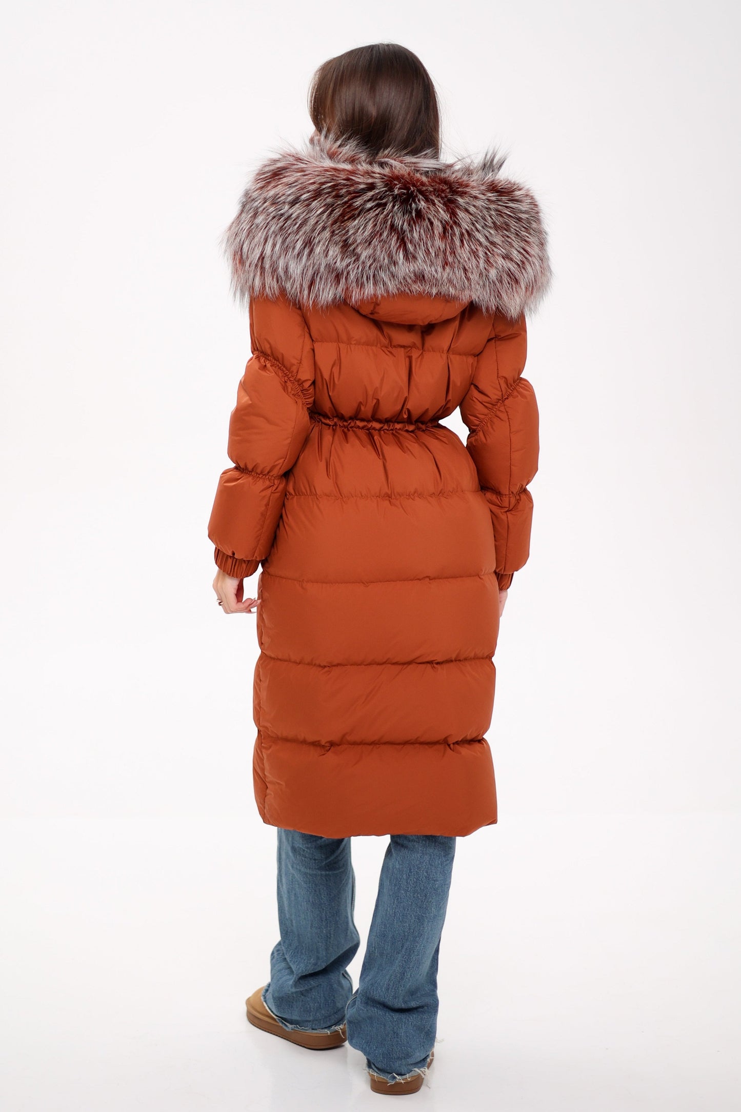 Manteau en duvet et capuche entièrement doublé en véritable renard argenté