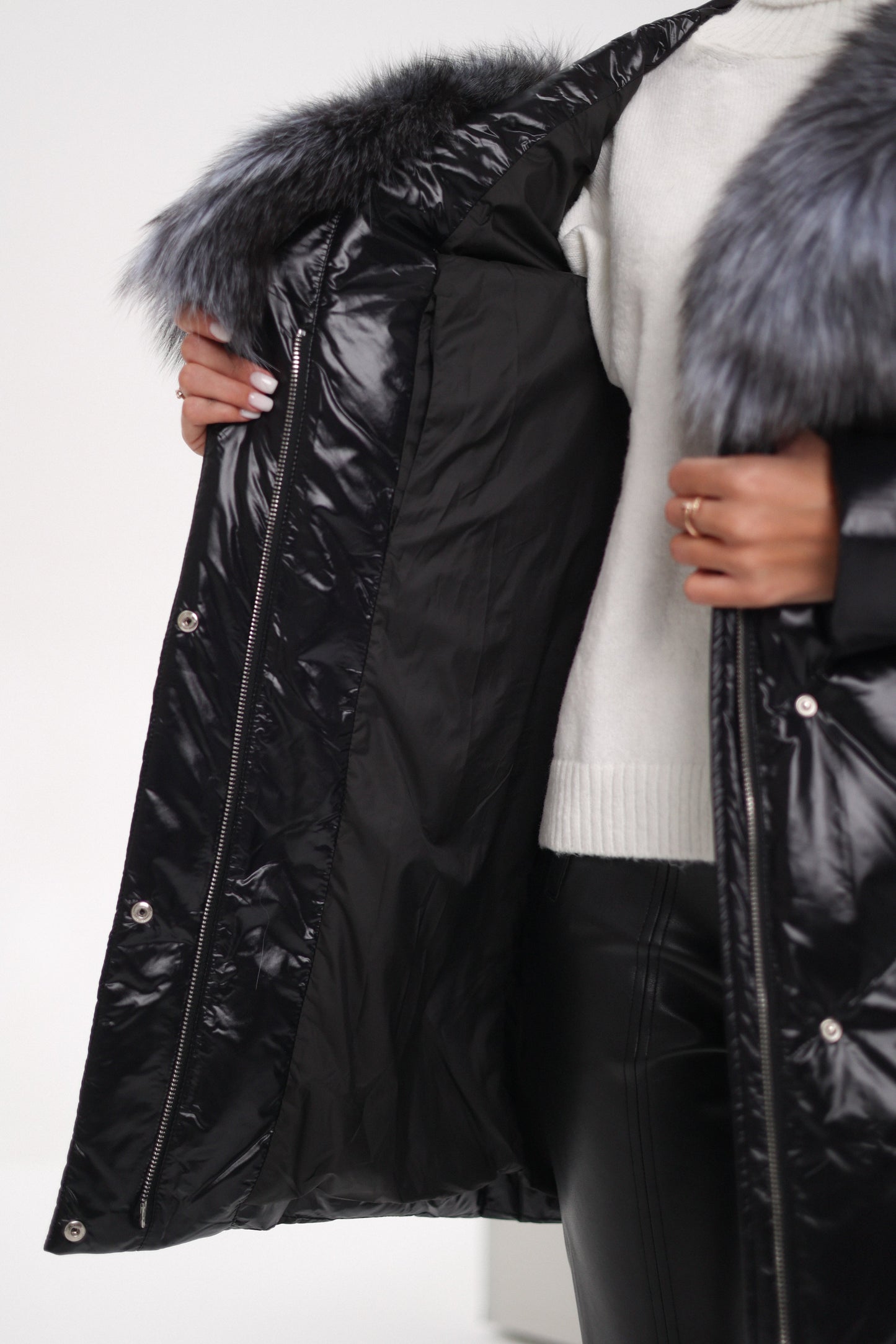 Manteau en duvet et fourrure de renard argenté véritable