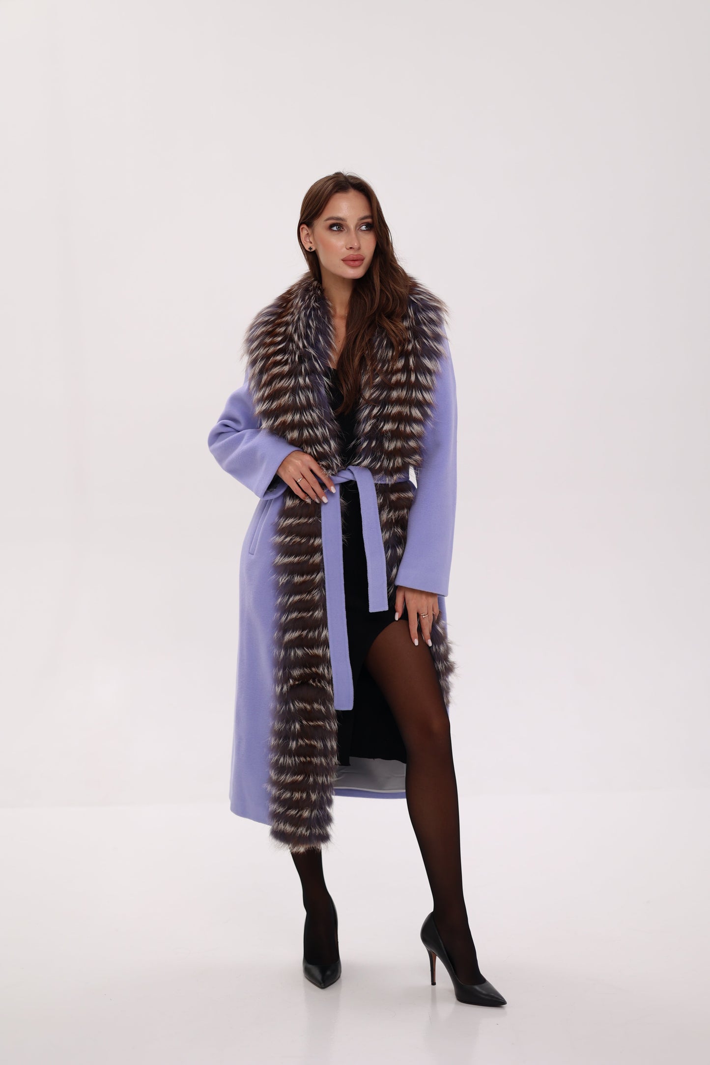 Manteau en laine vierge véritable de renard argenté couleur lavande