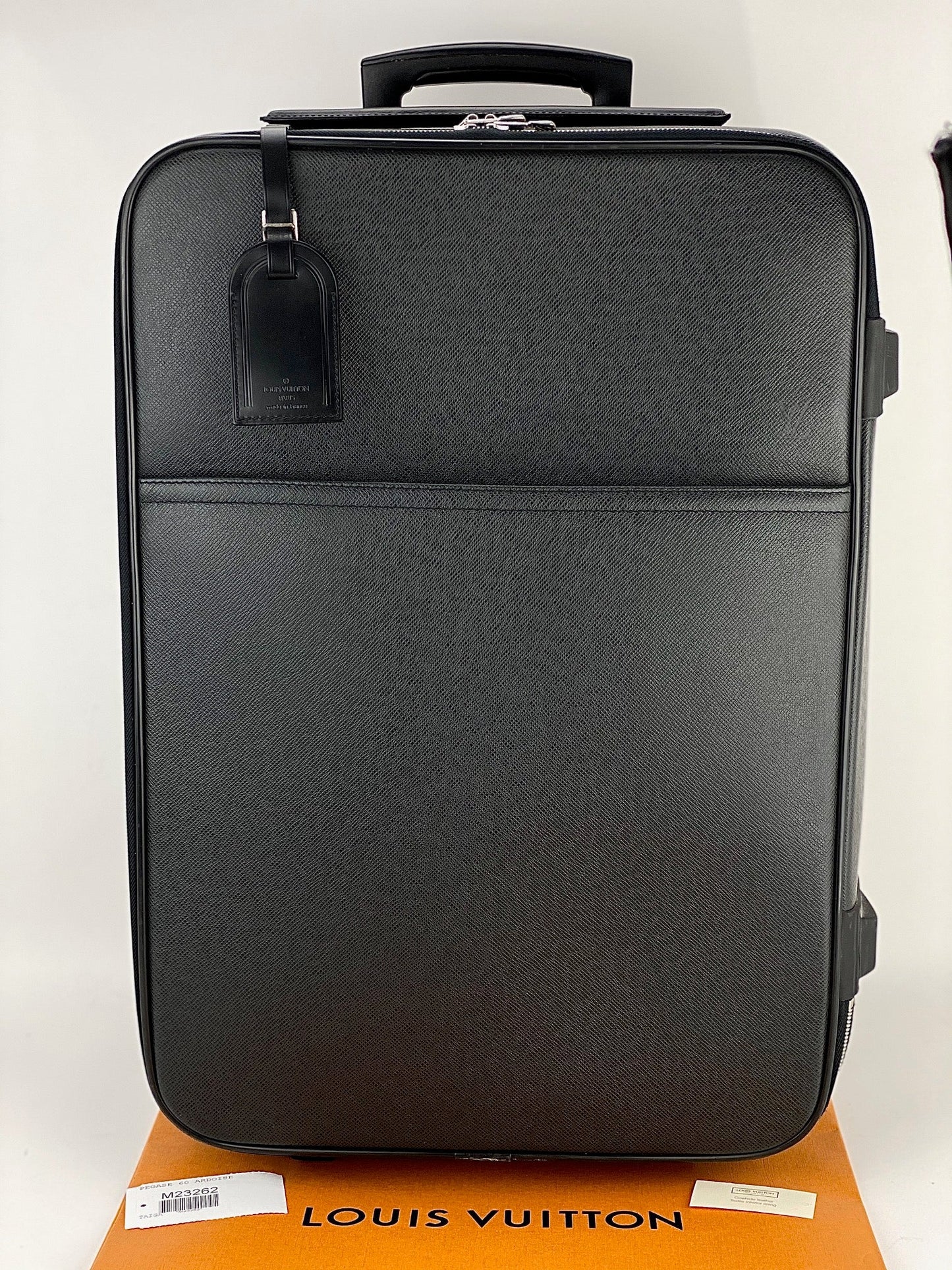 Louis Vuitton Pegase 60 Ardoise Taiga Rolling suitcase carry on Luggage pre owned