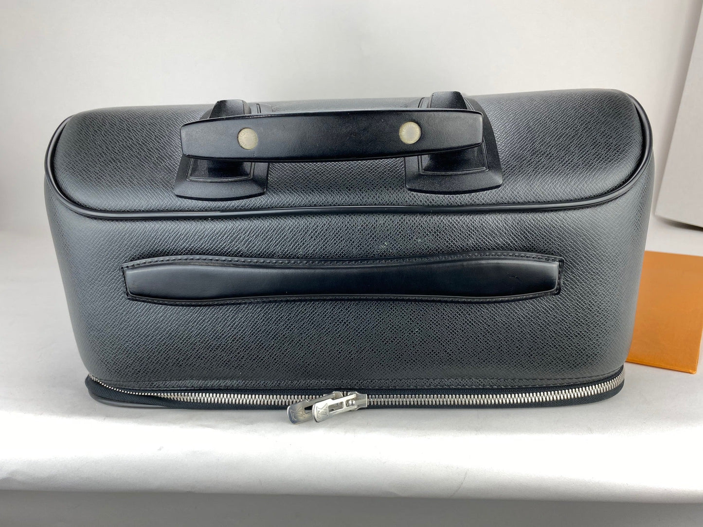Louis Vuitton Pegase 60 Ardoise Taiga Rolling suitcase carry on Luggage pre owned