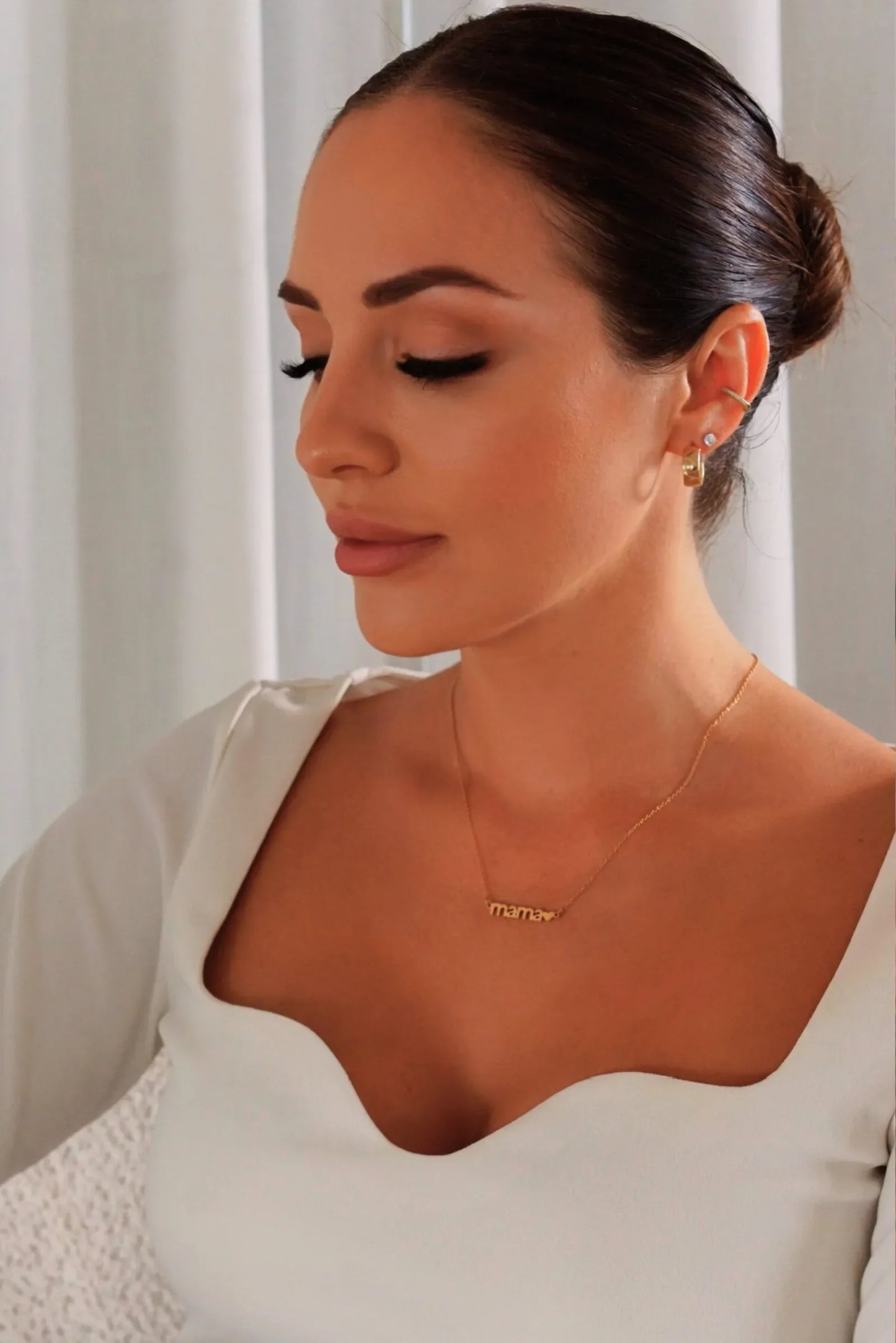 “Mama” Necklace – 18k Gold Plated Stainless Steel