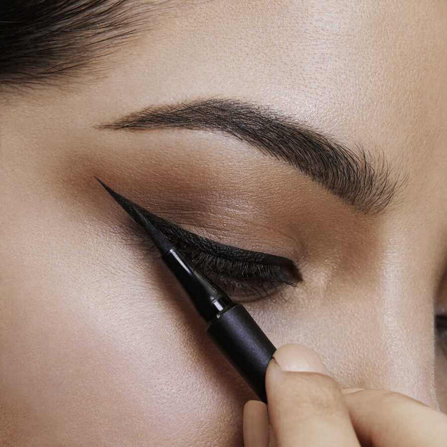 Maybelline Hyper Precise All Day Eyeliner 701 Matte Onyx -Black