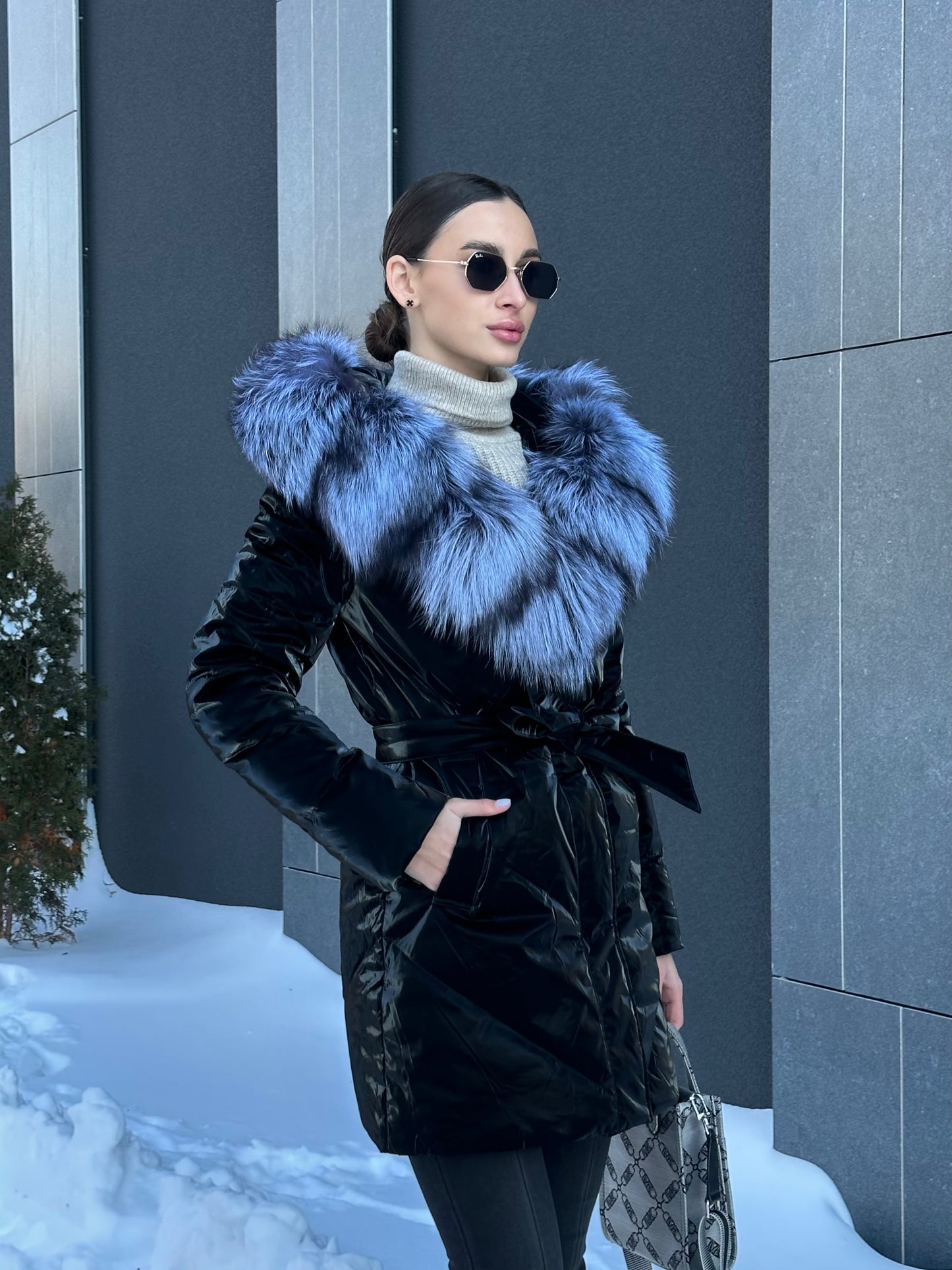 Manteau en duvet et fourrure de renard argenté véritable