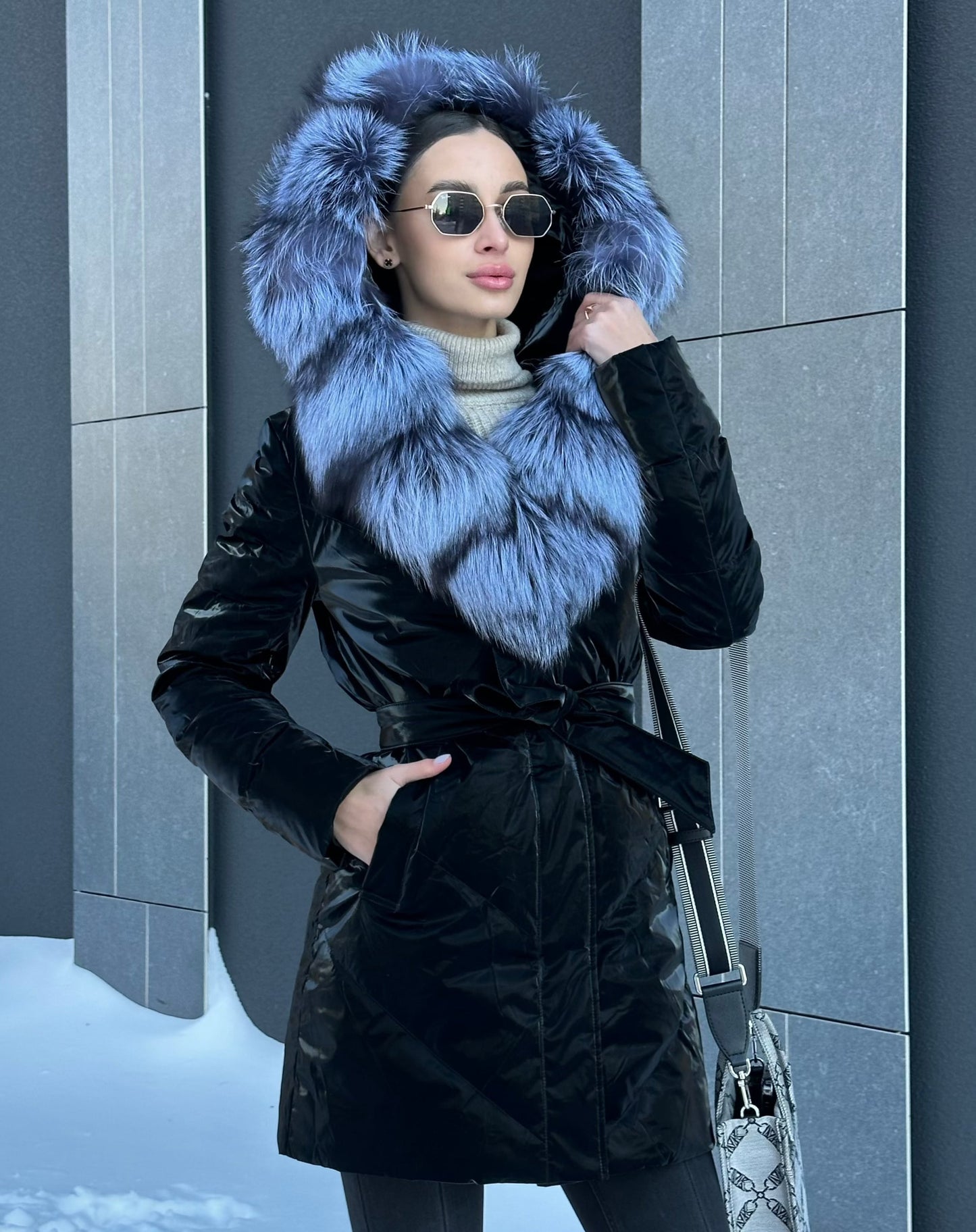 Manteau en duvet et fourrure de renard argenté véritable