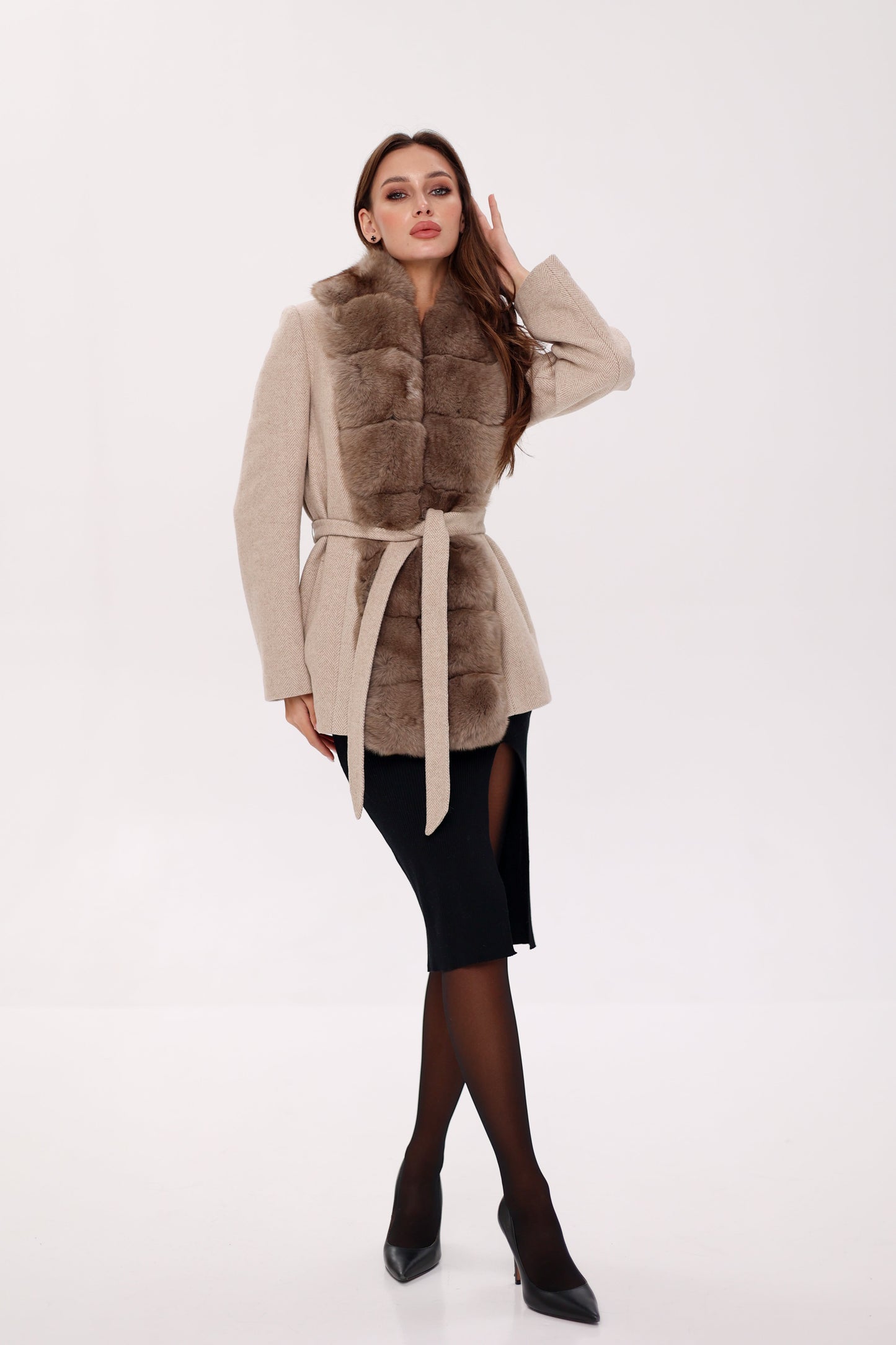 Manteau en laine vierge et fourrure de renard polaire véritable couleur nude