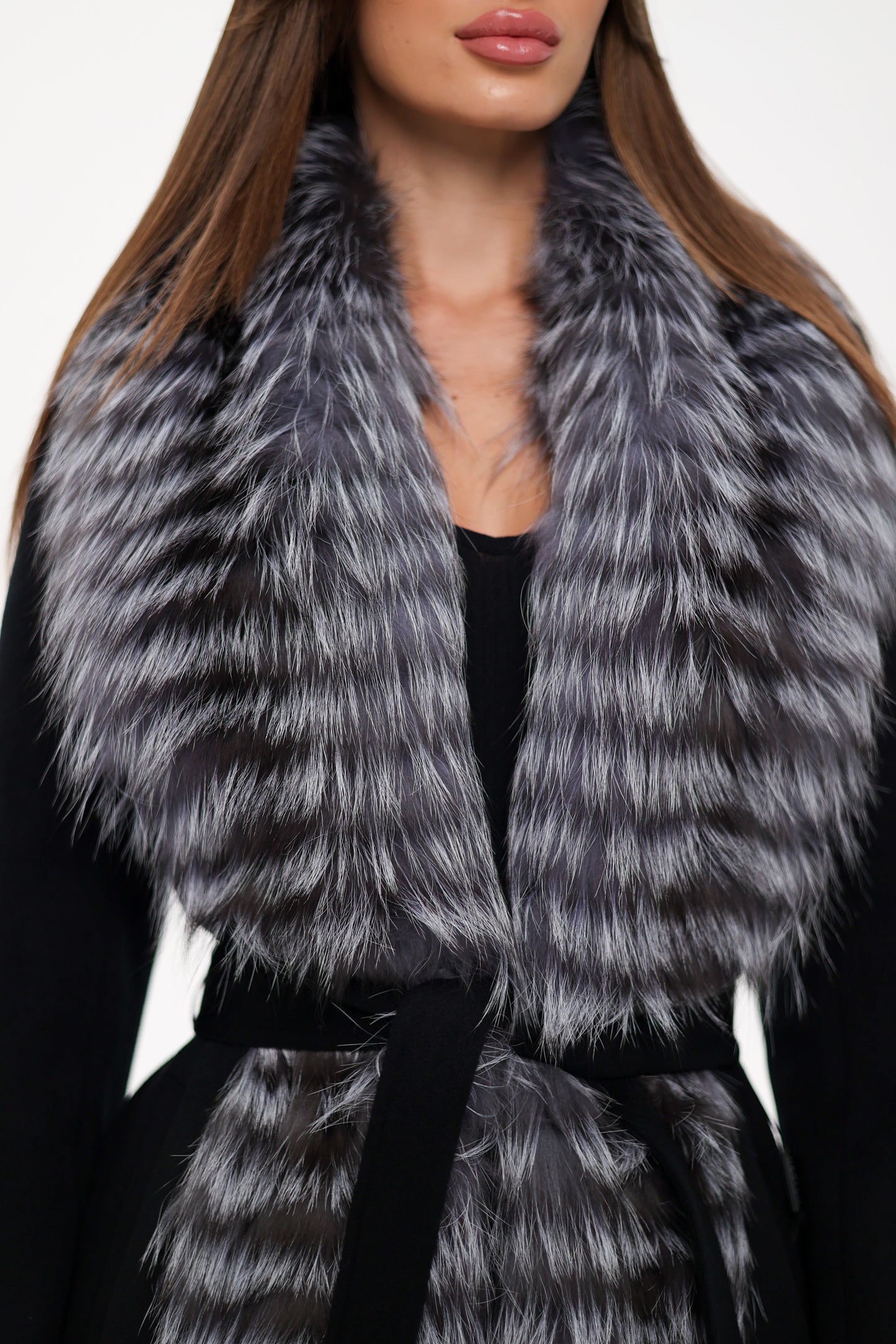 Manteau en laine vierge véritable de renard argenté noir