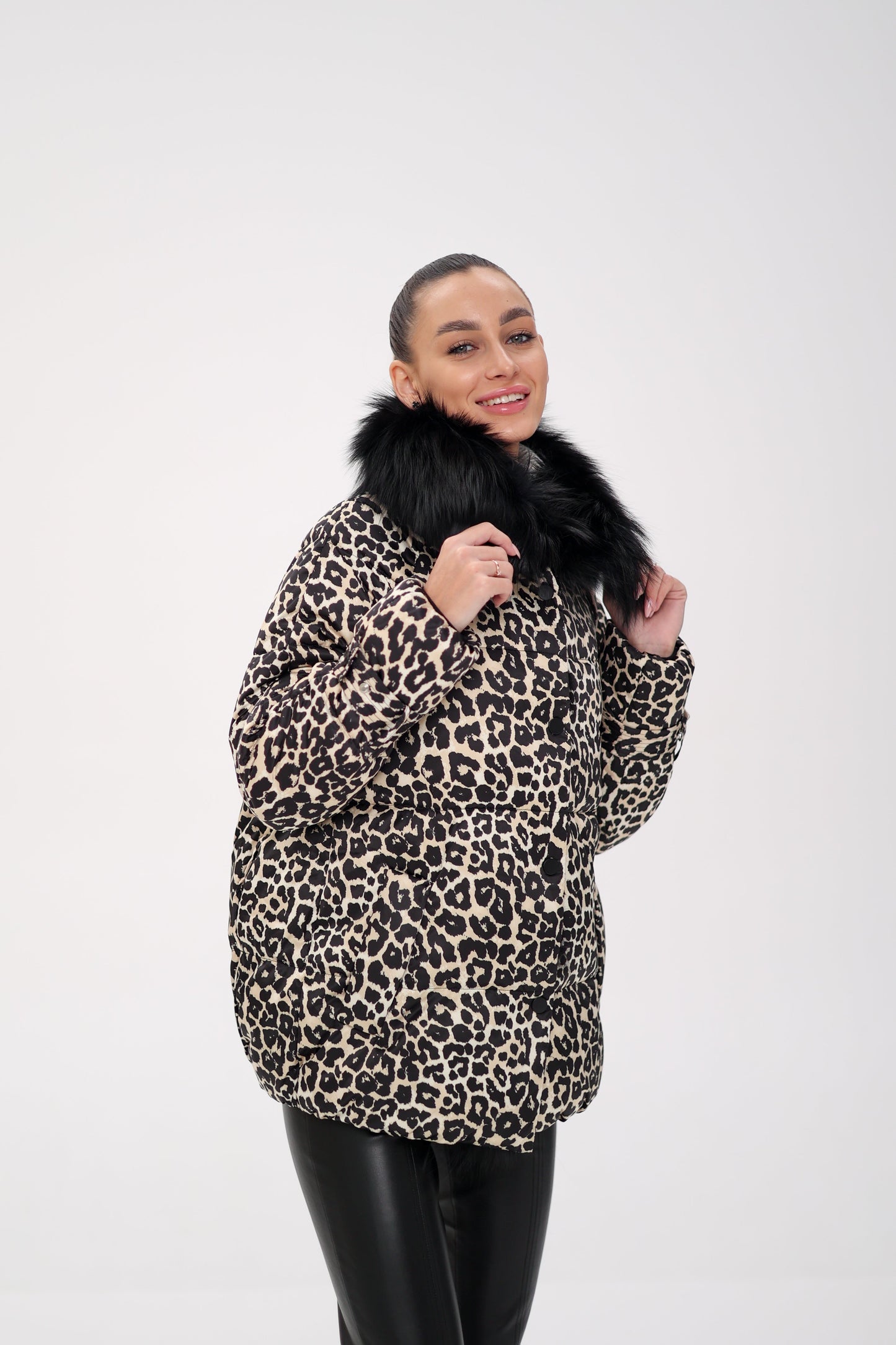 Parka en duvet de luxe léopard en véritable renard polaire