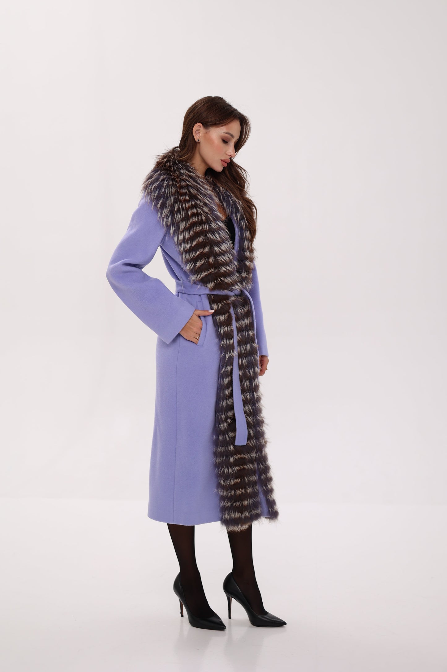 Manteau en laine vierge véritable de renard argenté couleur lavande