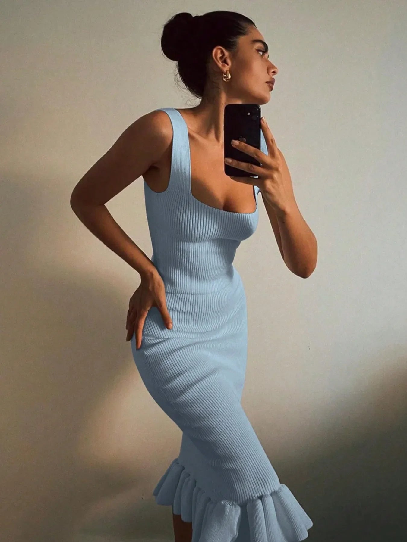 Ribbed Knit Bodycon Mermaid Dress with Ruffle Hem