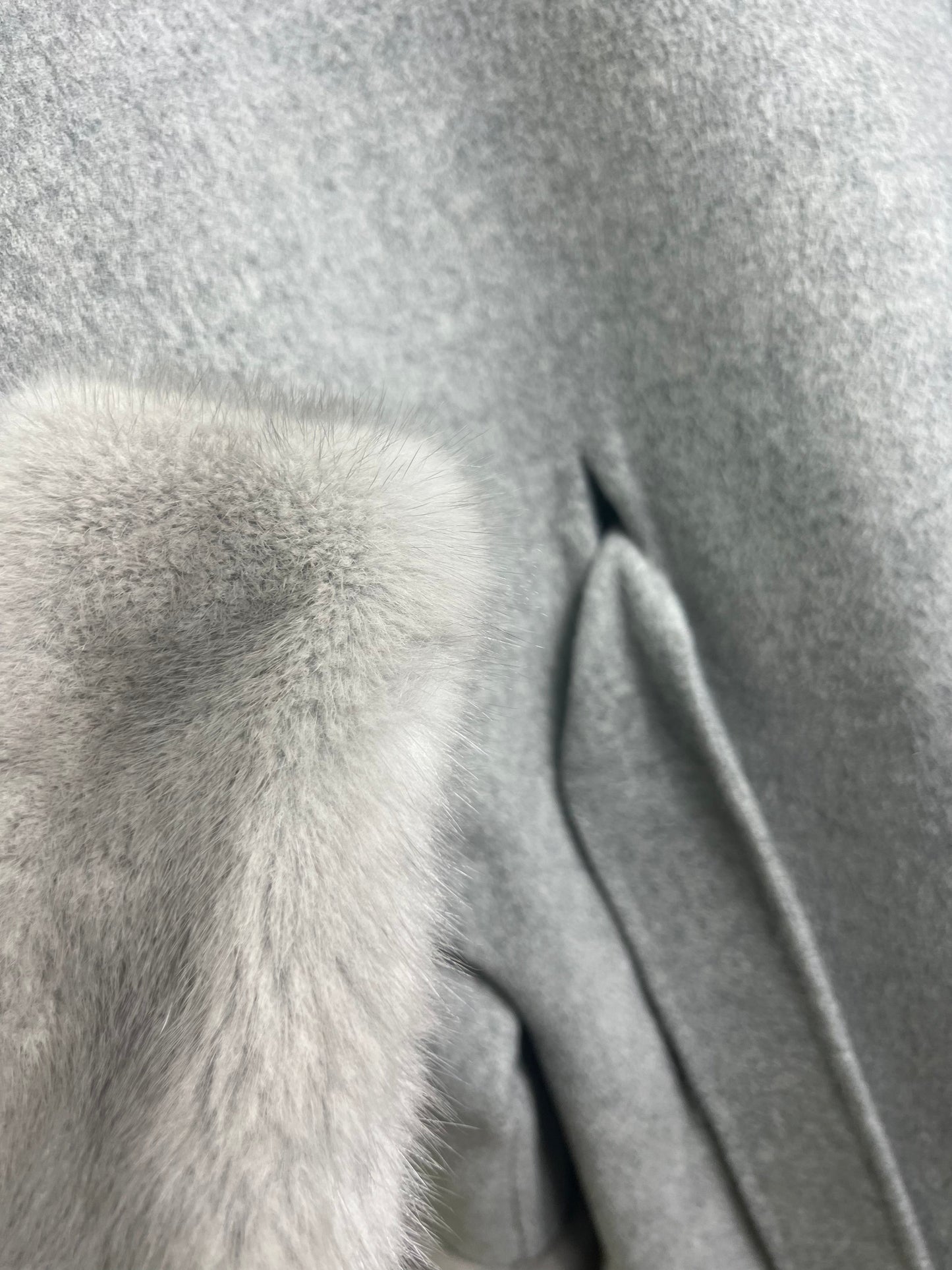 Manteau en véritable fourrure de vison scandinave et laine vierge