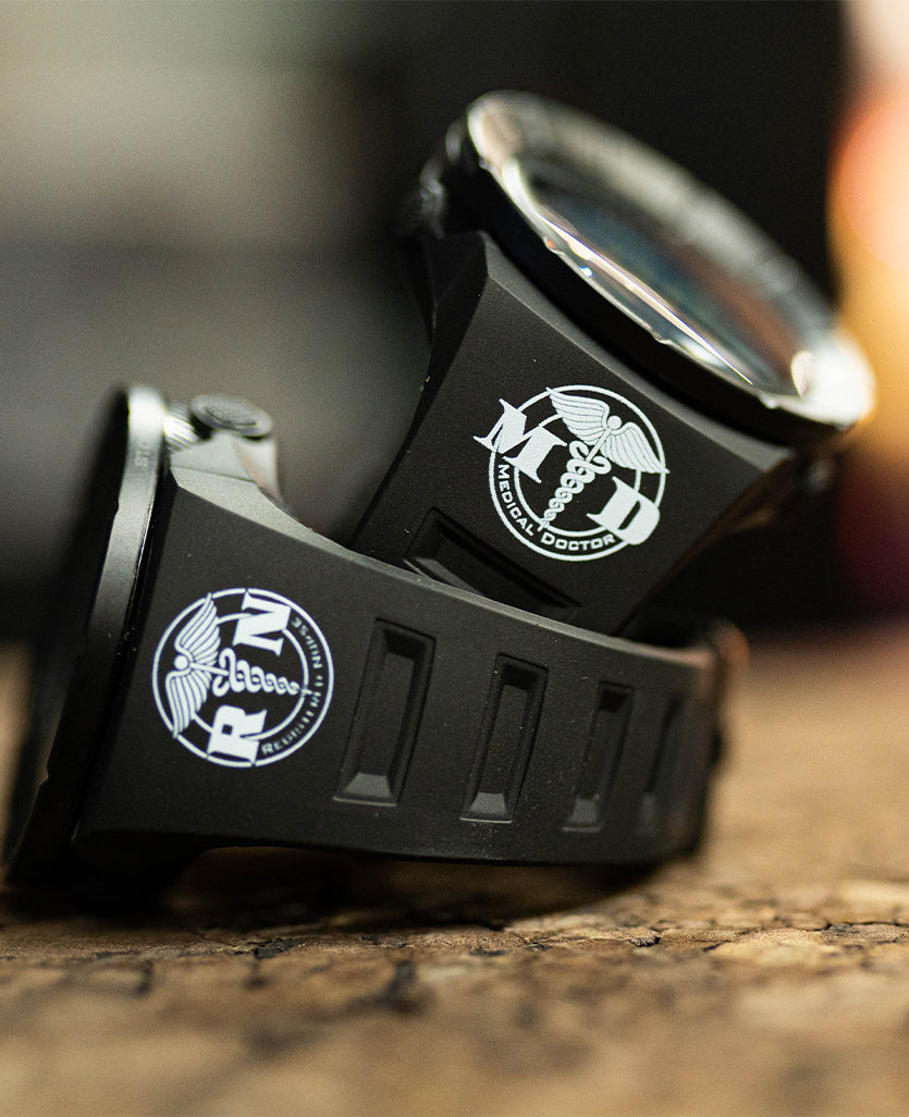 Montre Coliseum Fit™ Édition Infirmière autorisée (Phantom Black)