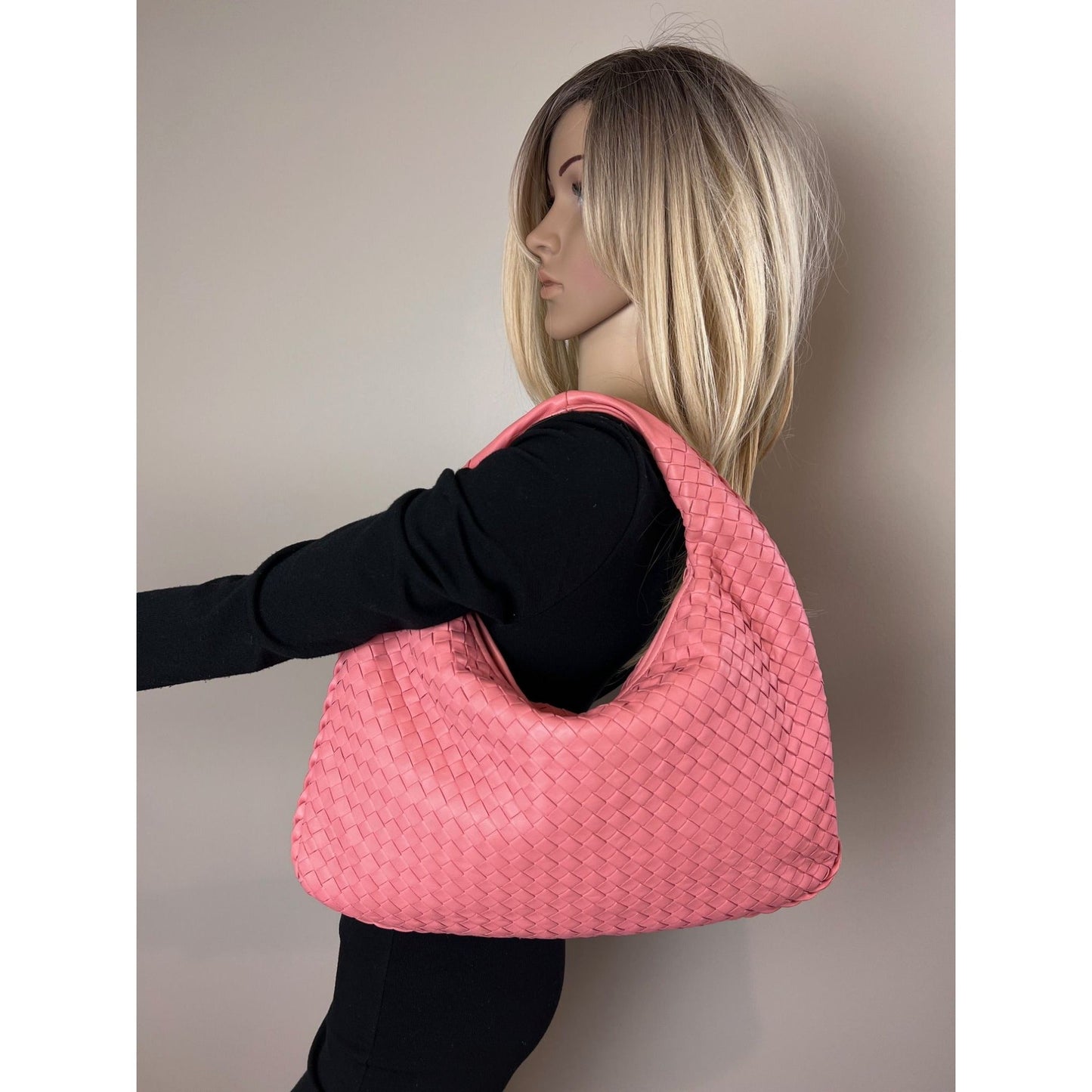 Bottega Veneta Nappa Intrecciato Medium Veneta Hobo Rose Sac Rose