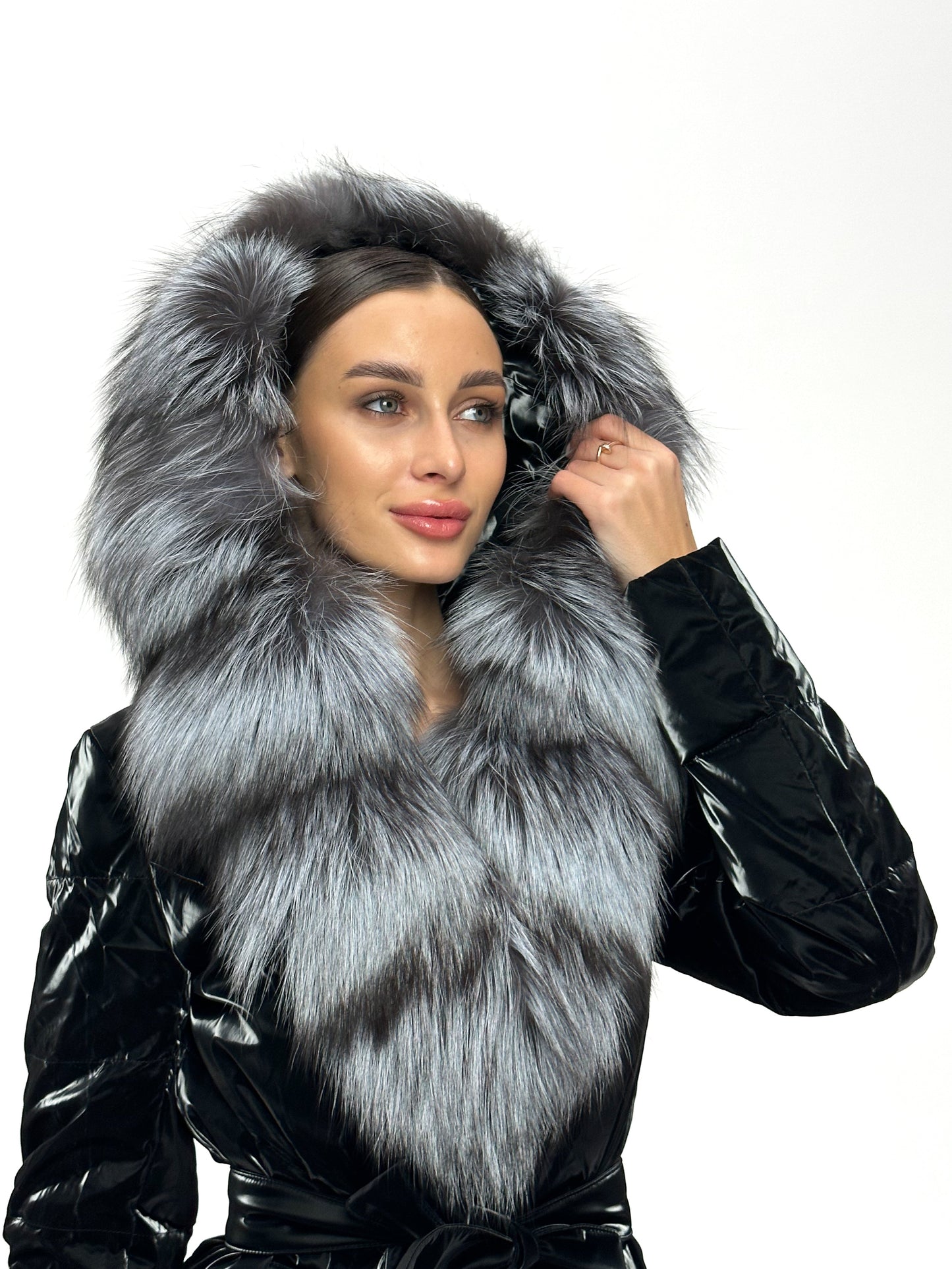 Manteau en duvet et fourrure de renard argenté véritable
