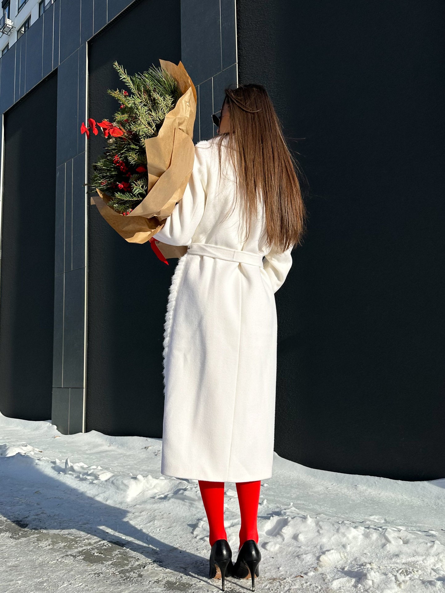 Manteau en laine vierge avec bordure en fourrure de vison véritable et fourrure de rex, blanc