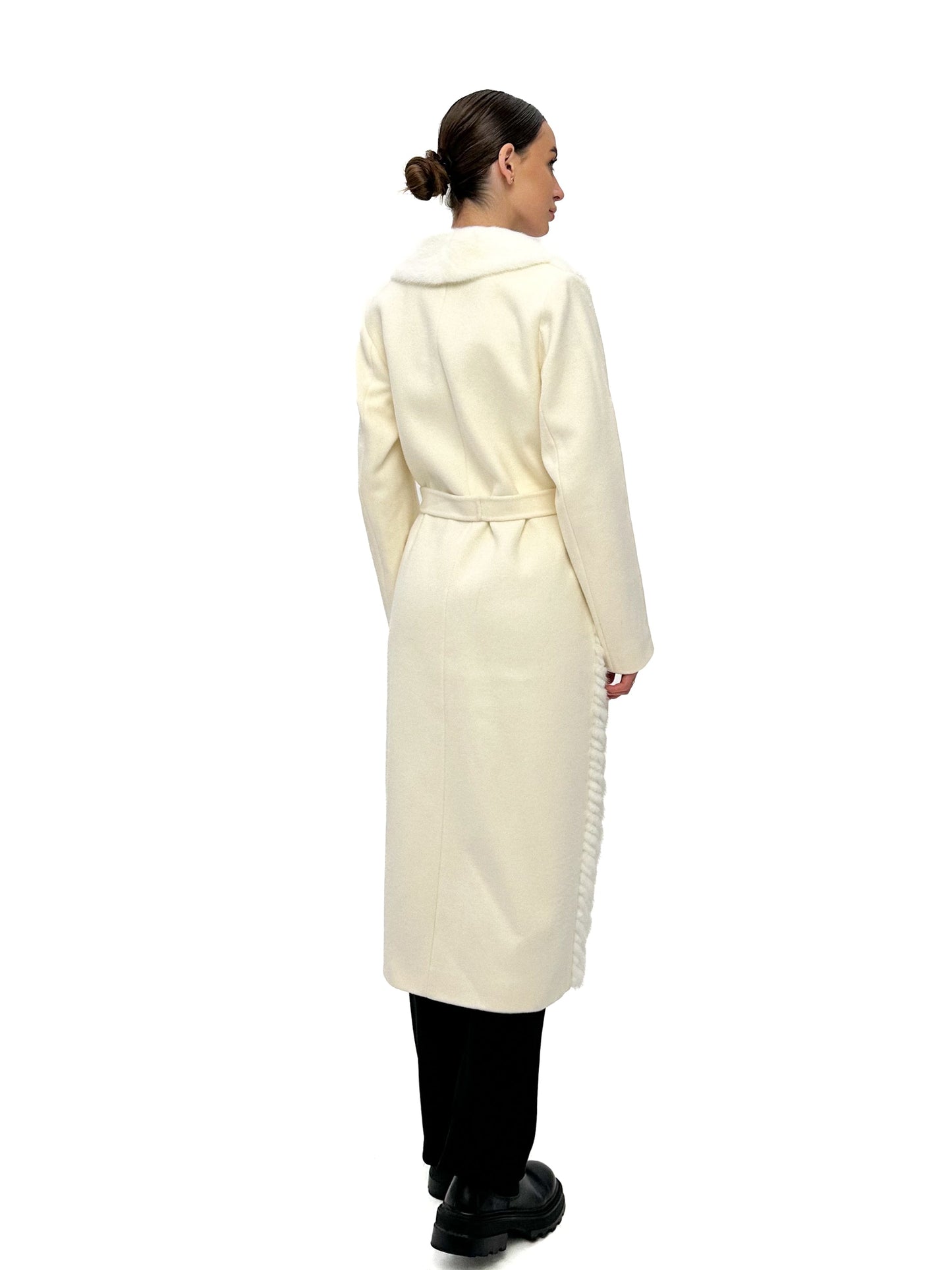 Manteau en laine vierge avec bordure en fourrure de vison véritable et fourrure de rex, blanc