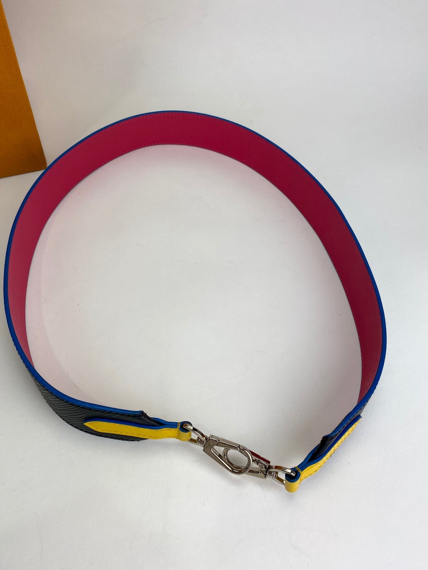 LOUIS VUITTON Epi Bandouliere Leather Shoulder Strap Black Pink Yellow