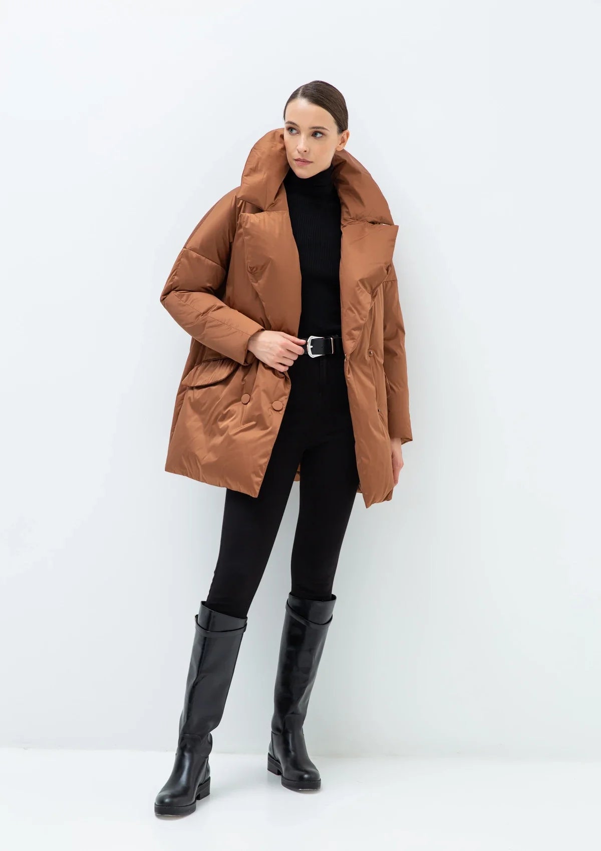 Veste ceinturée en duvet de qualité supérieure Aria, couleur cannelle 