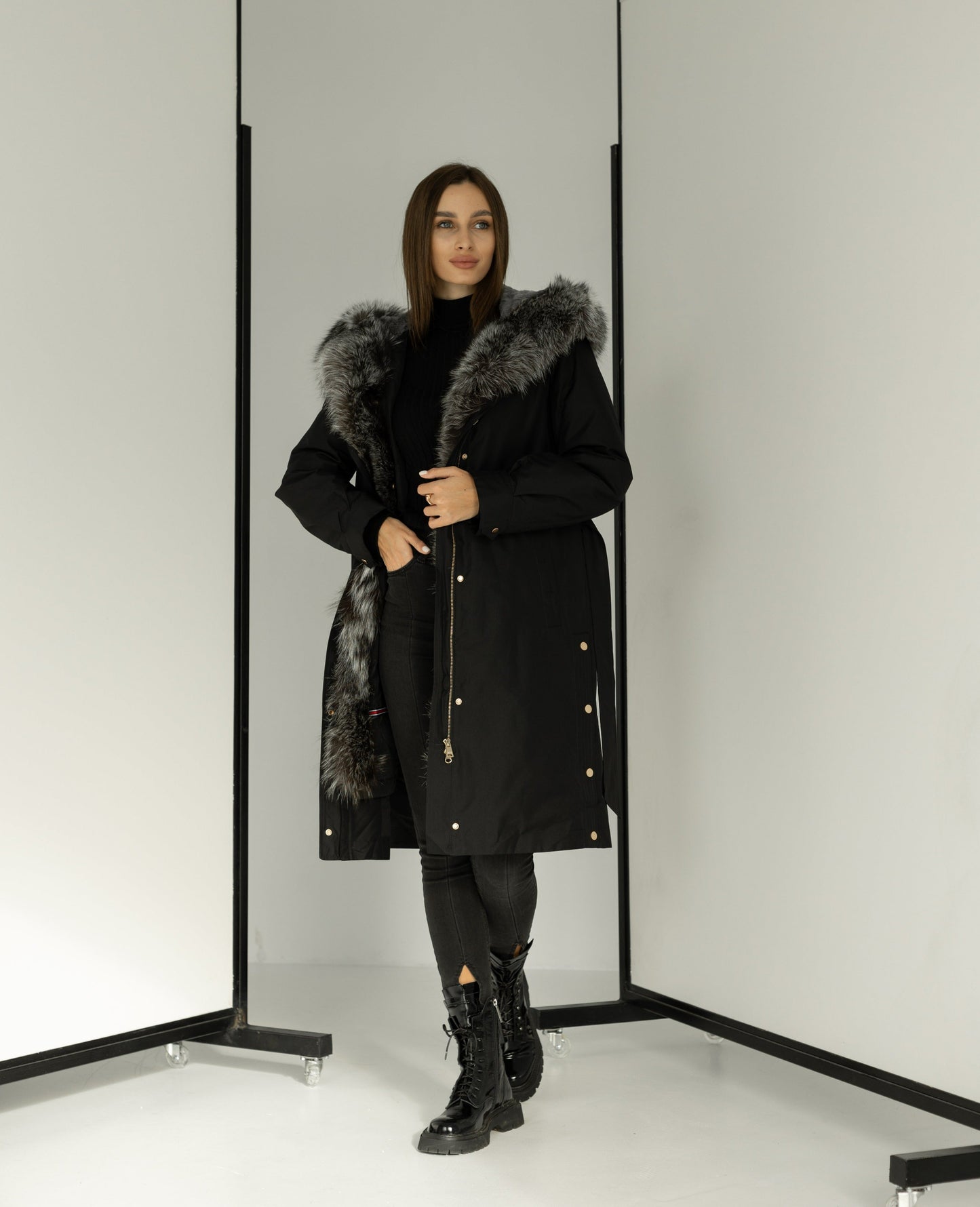 Parka isolée en fourrure de lapin et fourrure de renard argenté véritable