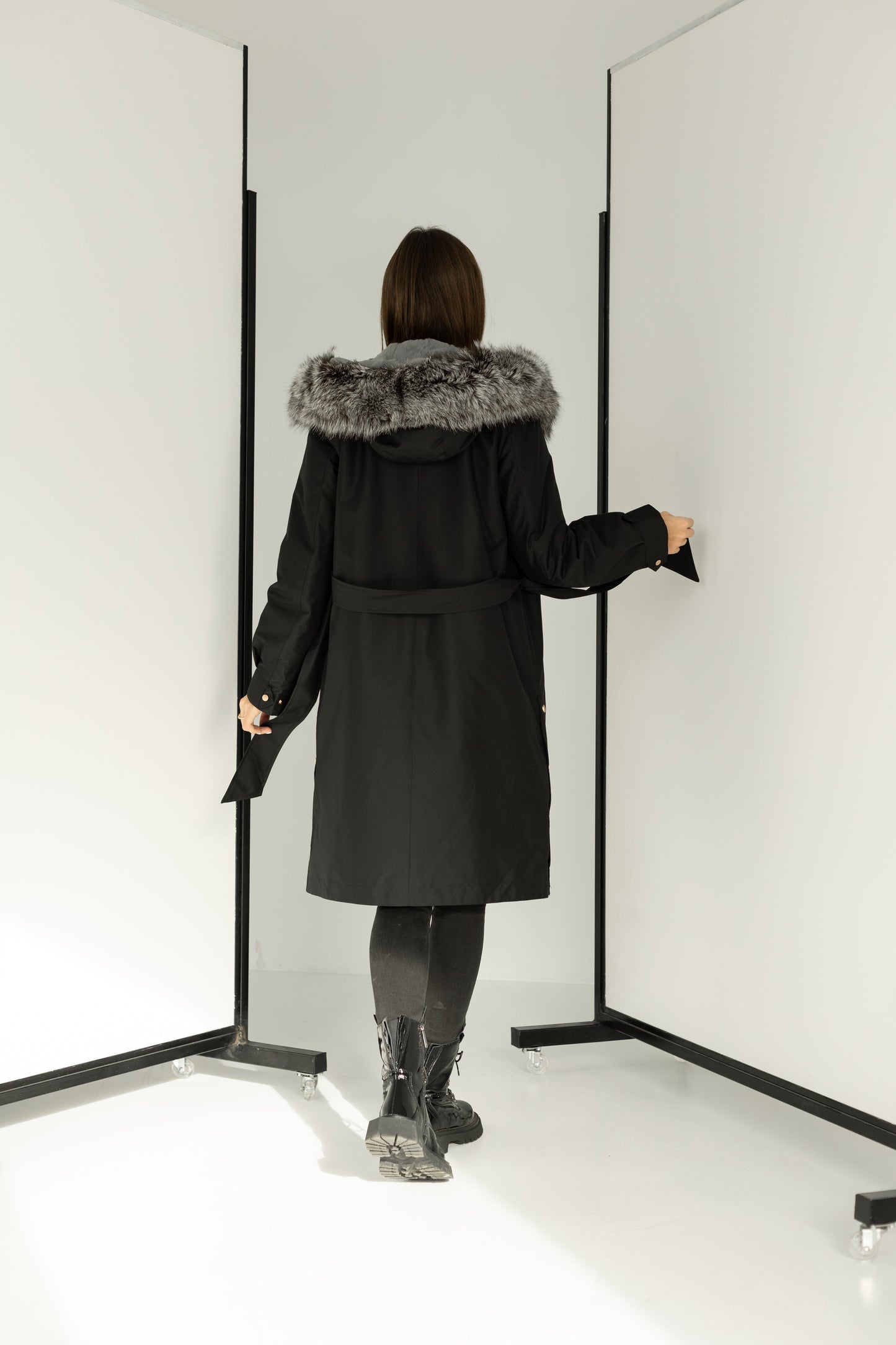 Parka isolée en fourrure de lapin et fourrure de renard argenté véritable
