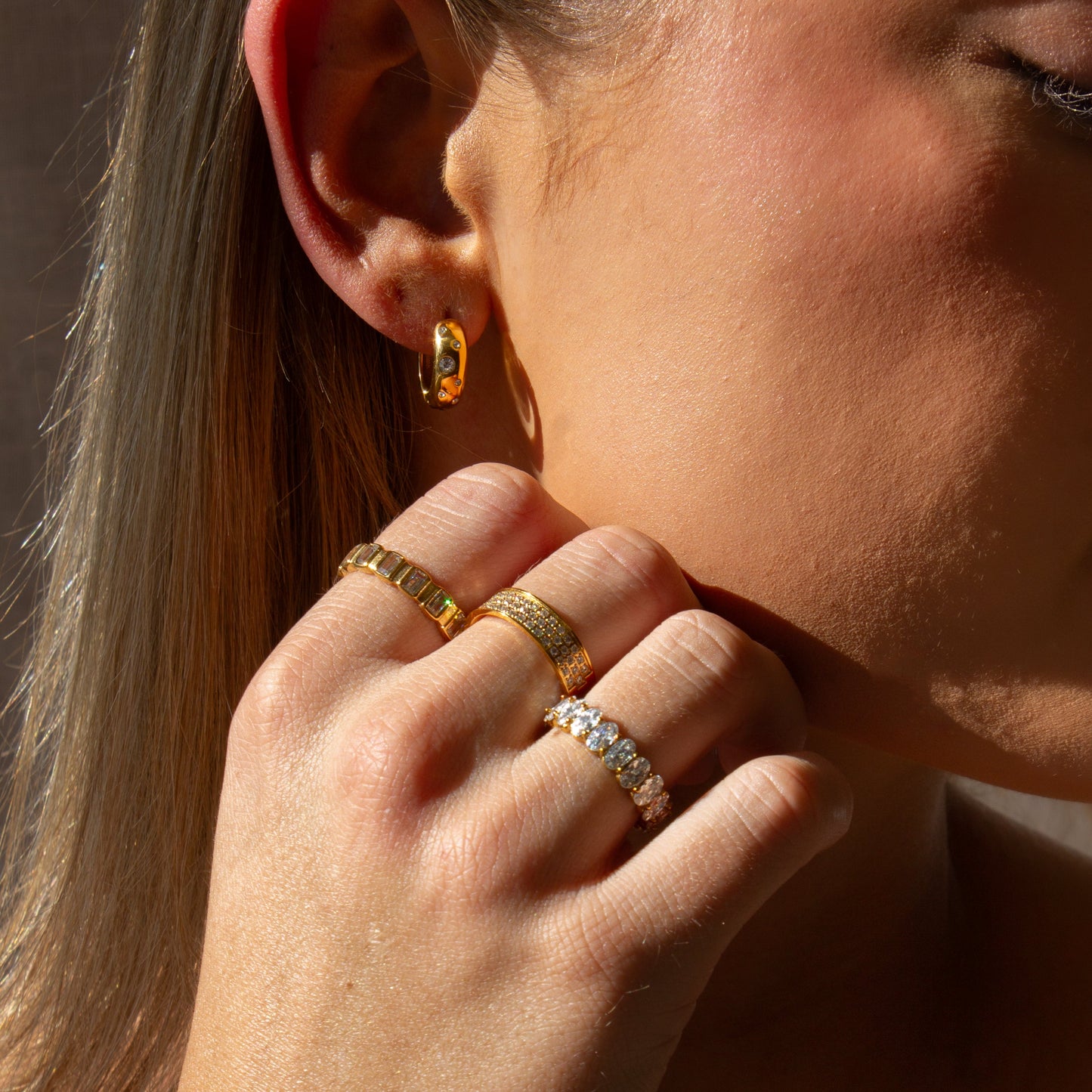 Daphne Baguette Tennis Ring