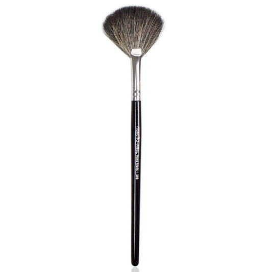 Nascita Pro Plus Illuminating Brush No: 289