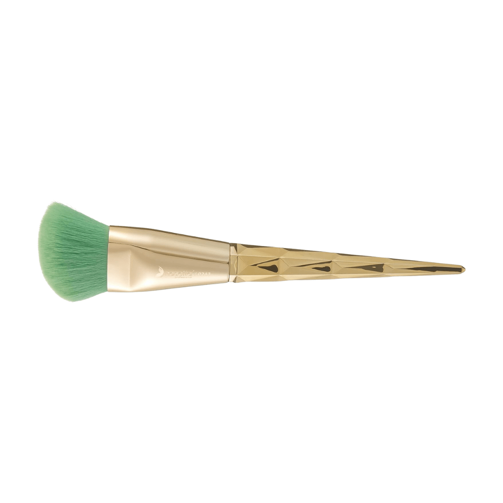 Nascita Stiletto Angled Foundation Brush