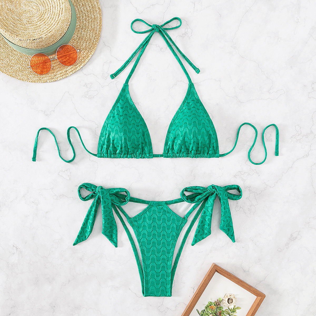 Special Fabric Sexy Bikini Split Solid Color Beach Swimsuit