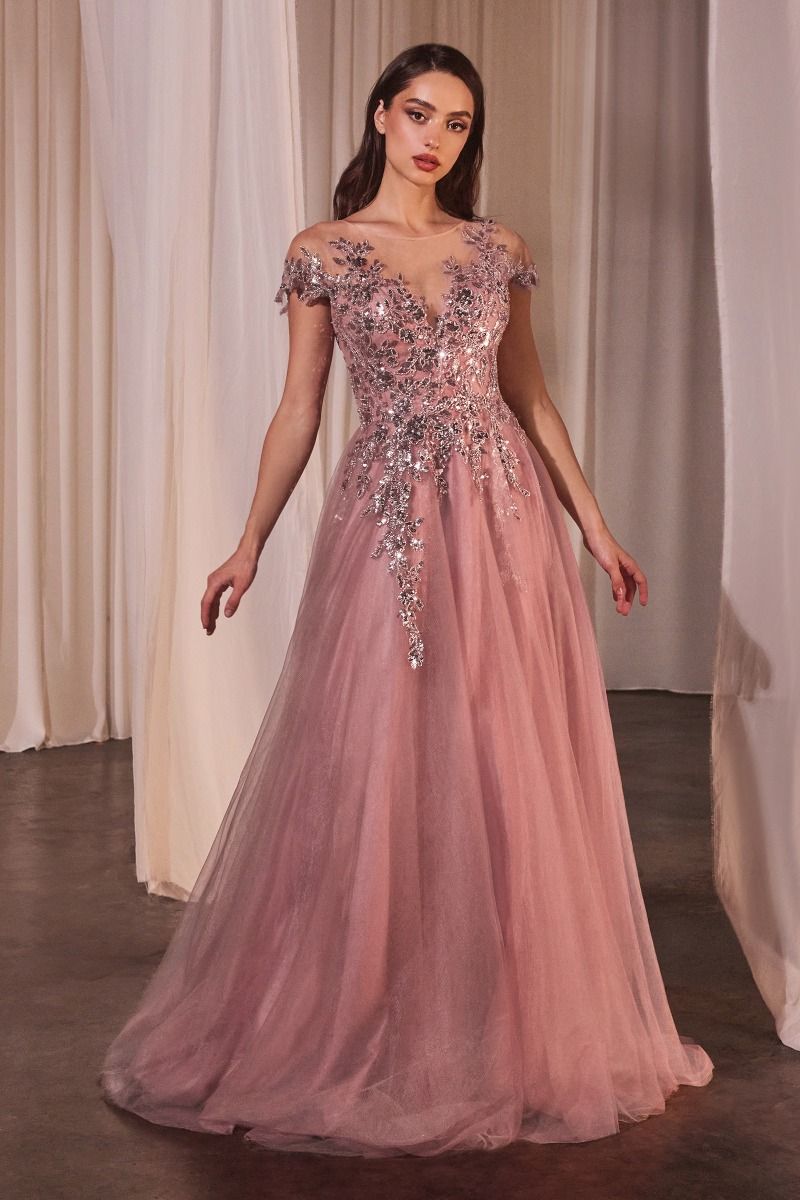 Robe de bal trapèze à manches courtes 