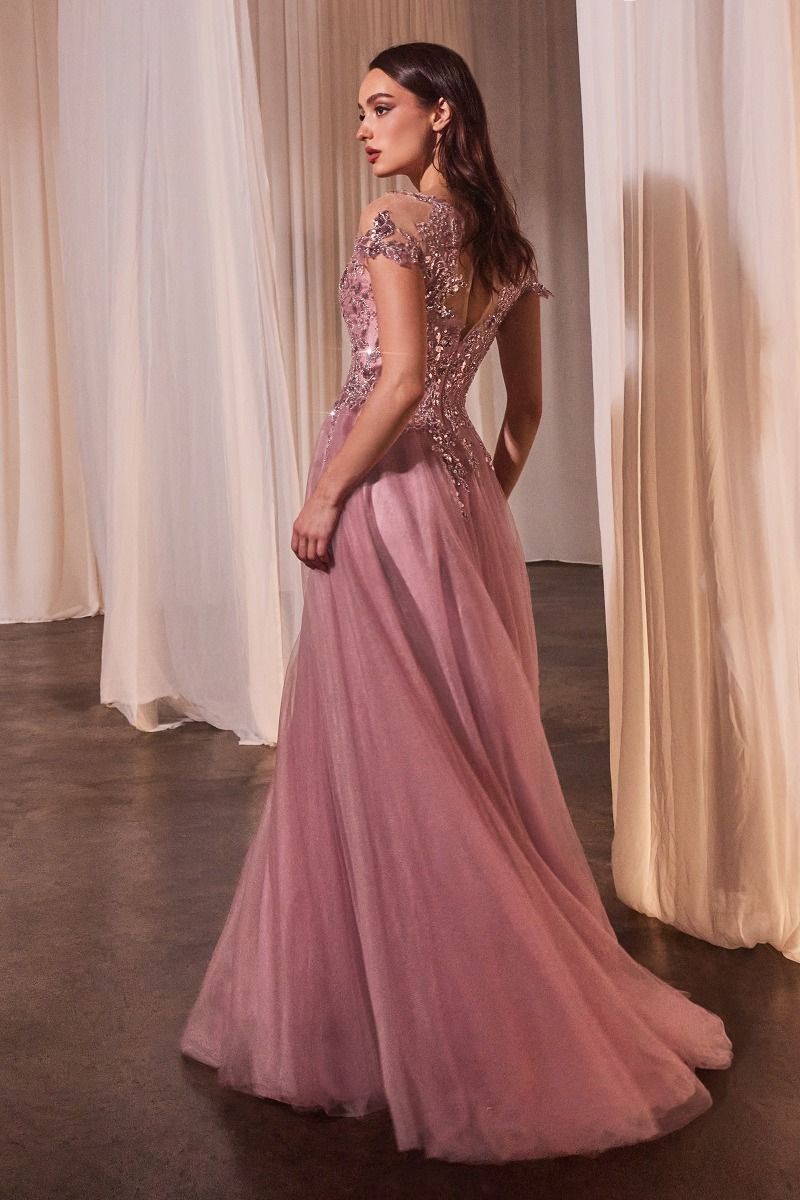Robe de bal trapèze à manches courtes 