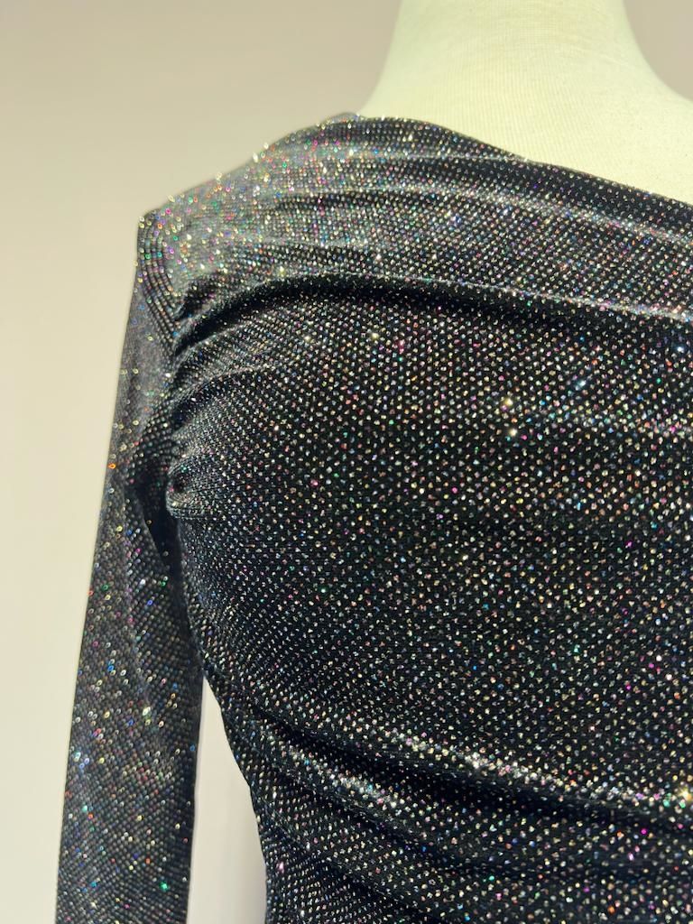 Robe asymétrique à manches longues