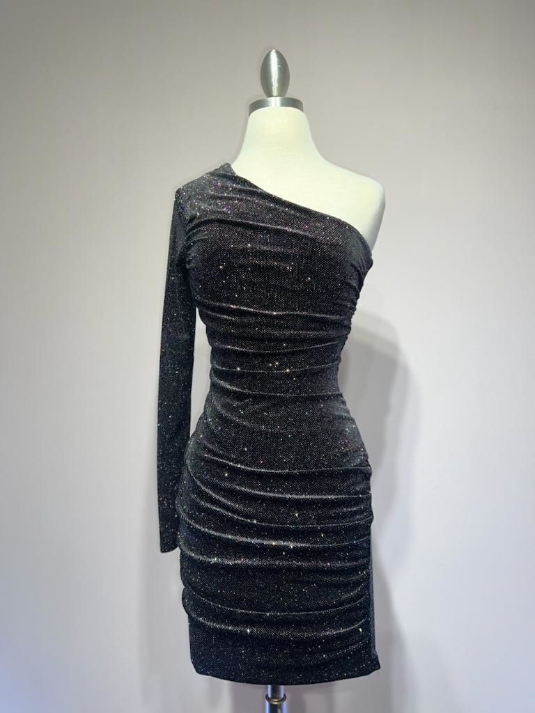 Robe asymétrique à manches longues