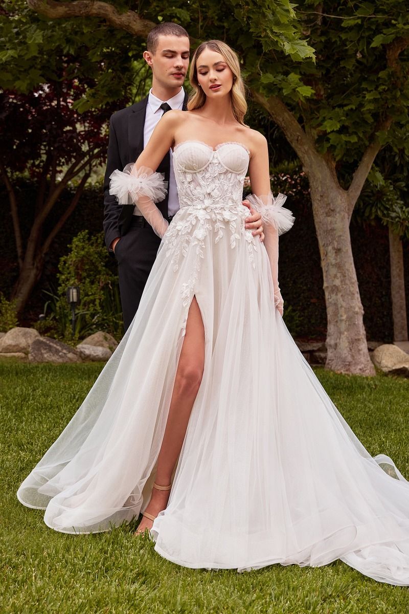 Robe de mariée trapèze sans bretelles avec gants