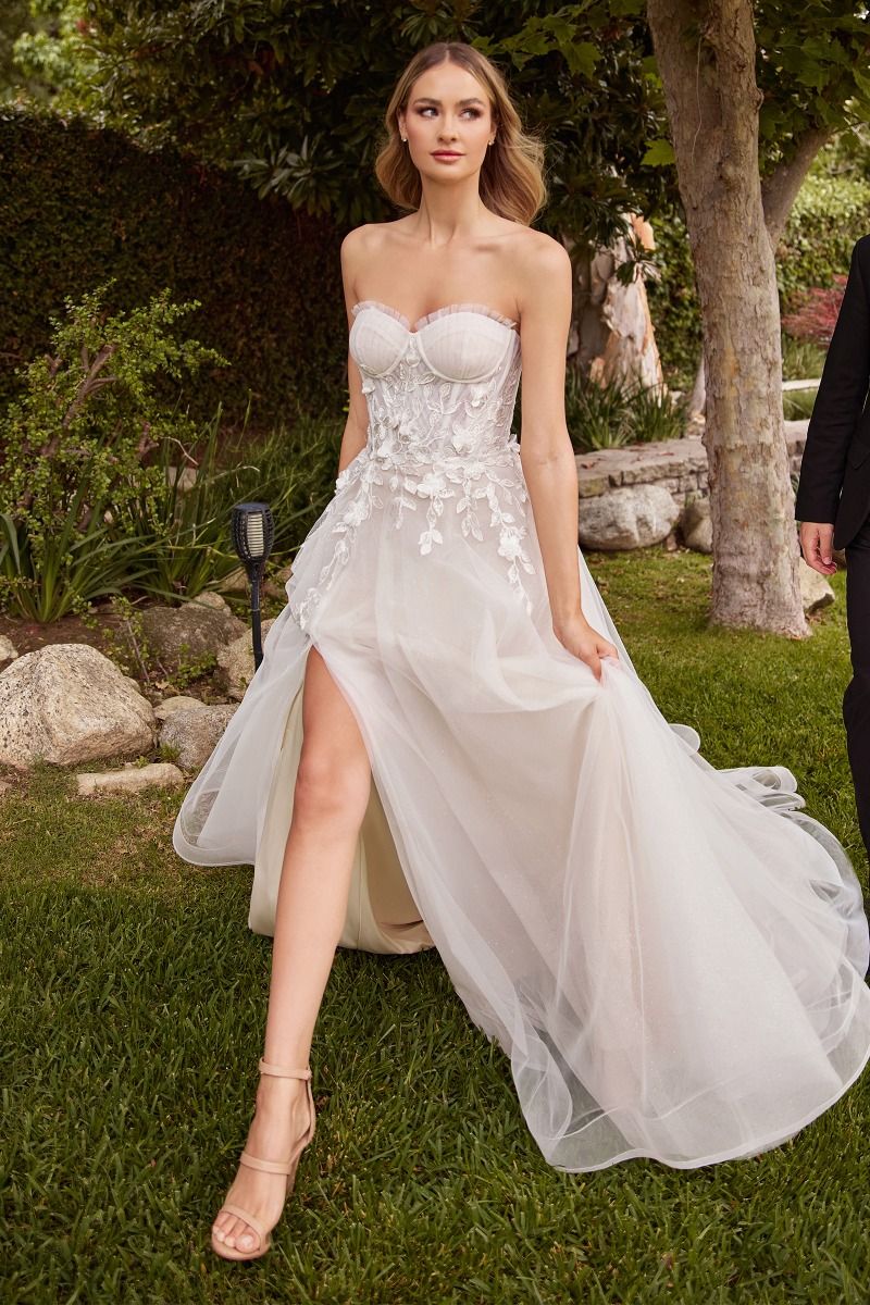 Robe de mariée trapèze sans bretelles avec gants