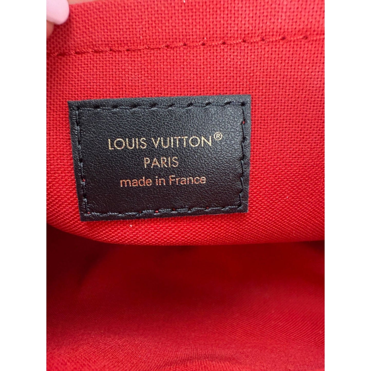 Sac bandoulière Louis Vuitton Onthego East West Chain