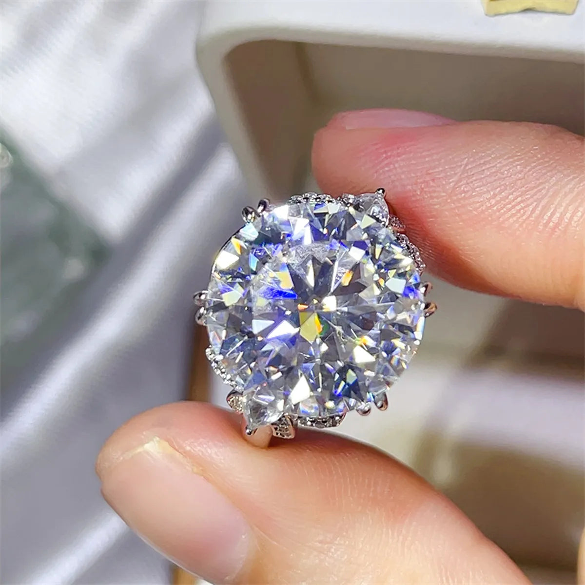 10 Carat Moissanite 925 Sterling Silver Ring
