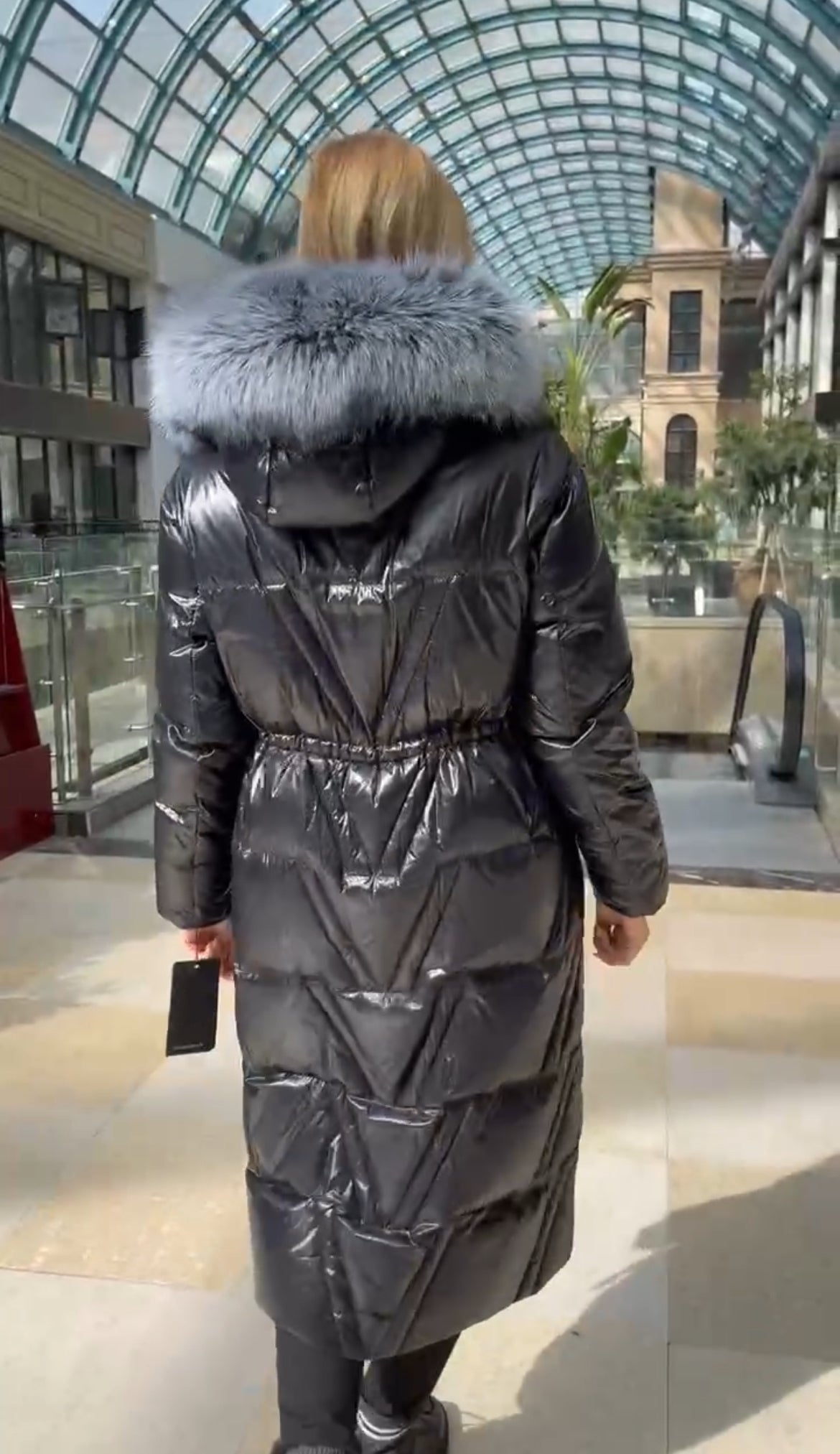 Manteau en duvet et fourrure de renard argenté véritable