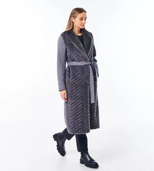 Manteau en laine vierge avec garniture en fourrure de vison véritable et fourrure de rex