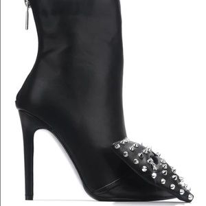 Chic Black Studded Bootie with Bow Tie Detail – Stylish & Comfortable Footwear for Any Occasion