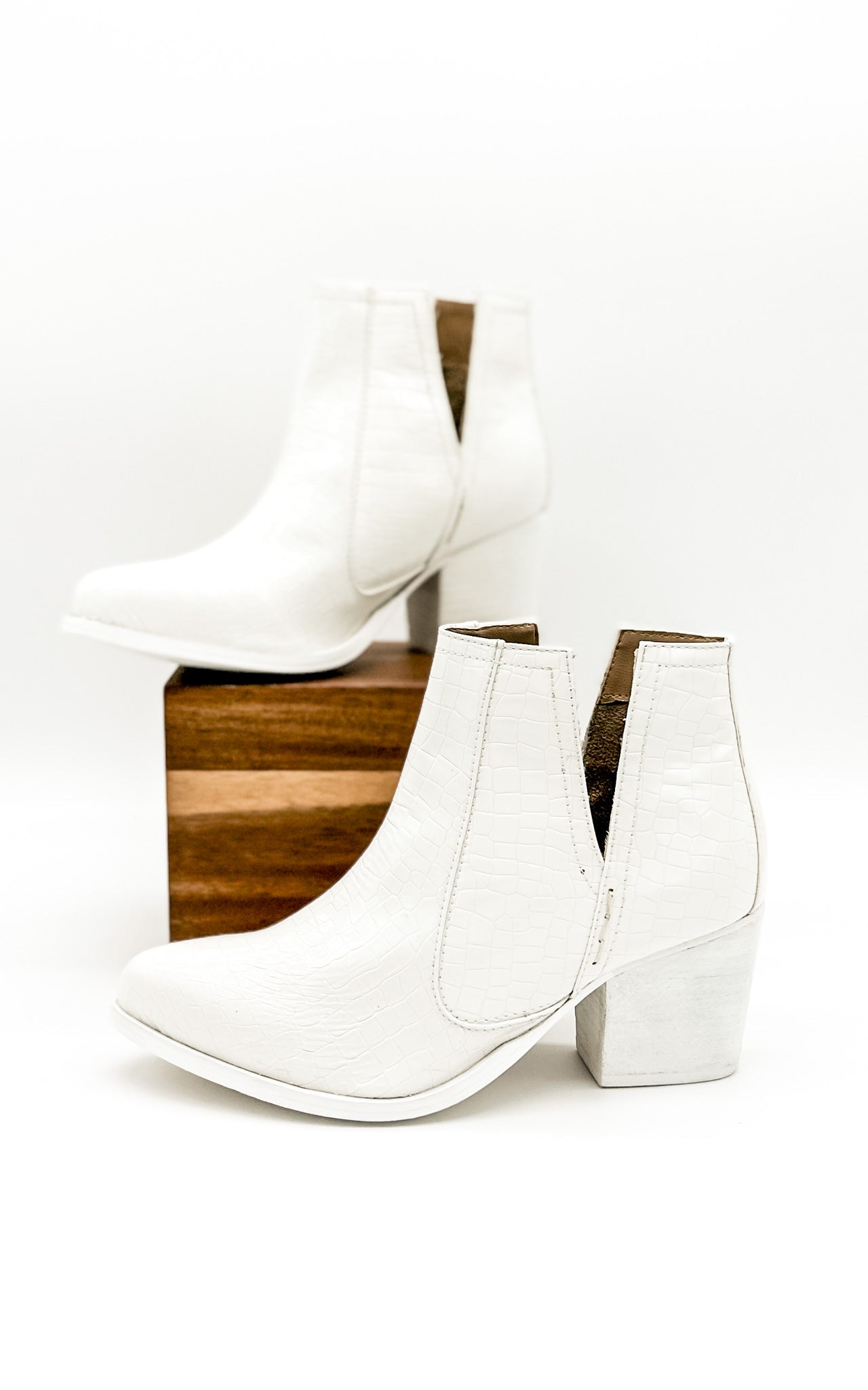 Bottines Tarim en croco blanc