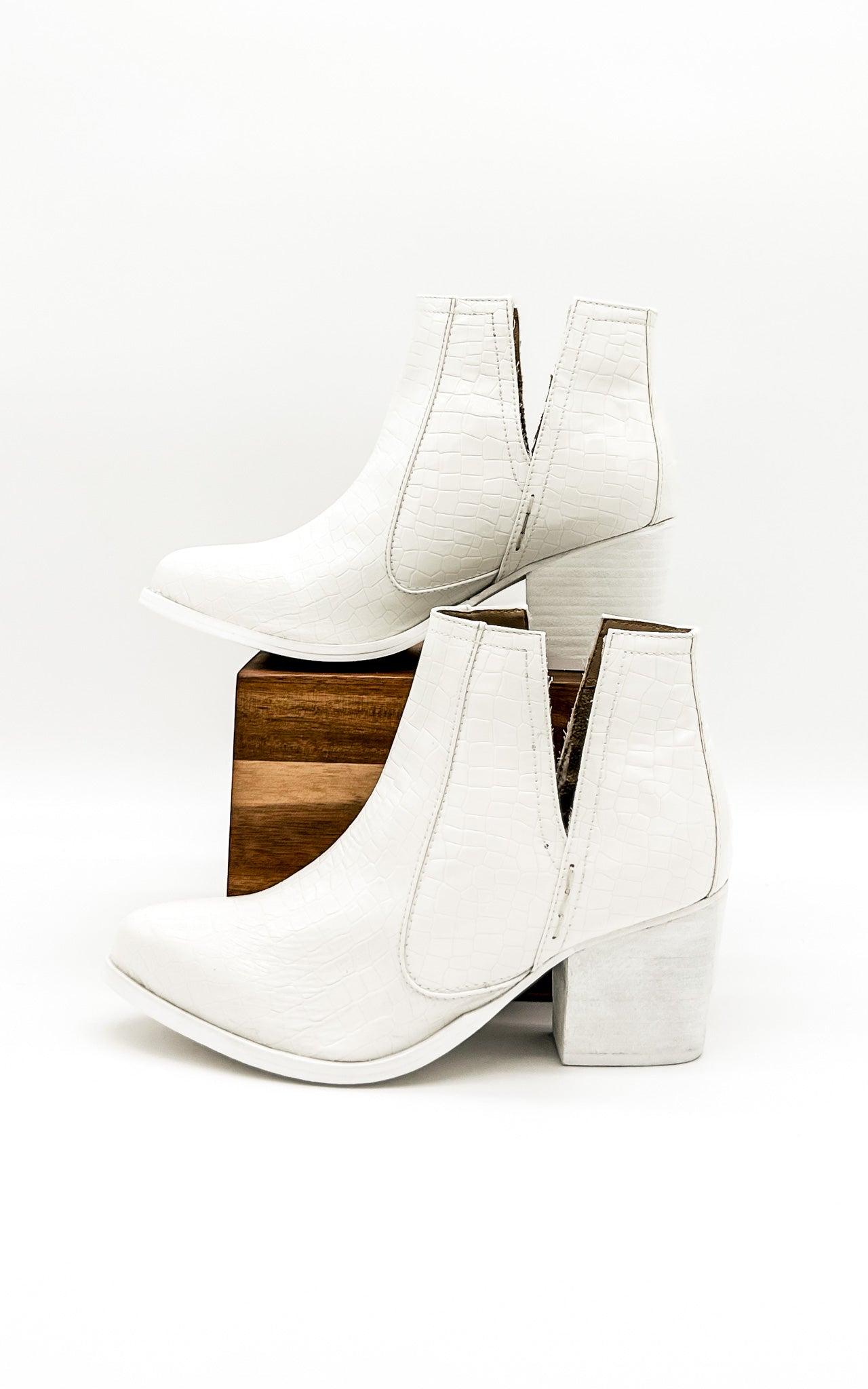 Bottines Tarim en croco blanc