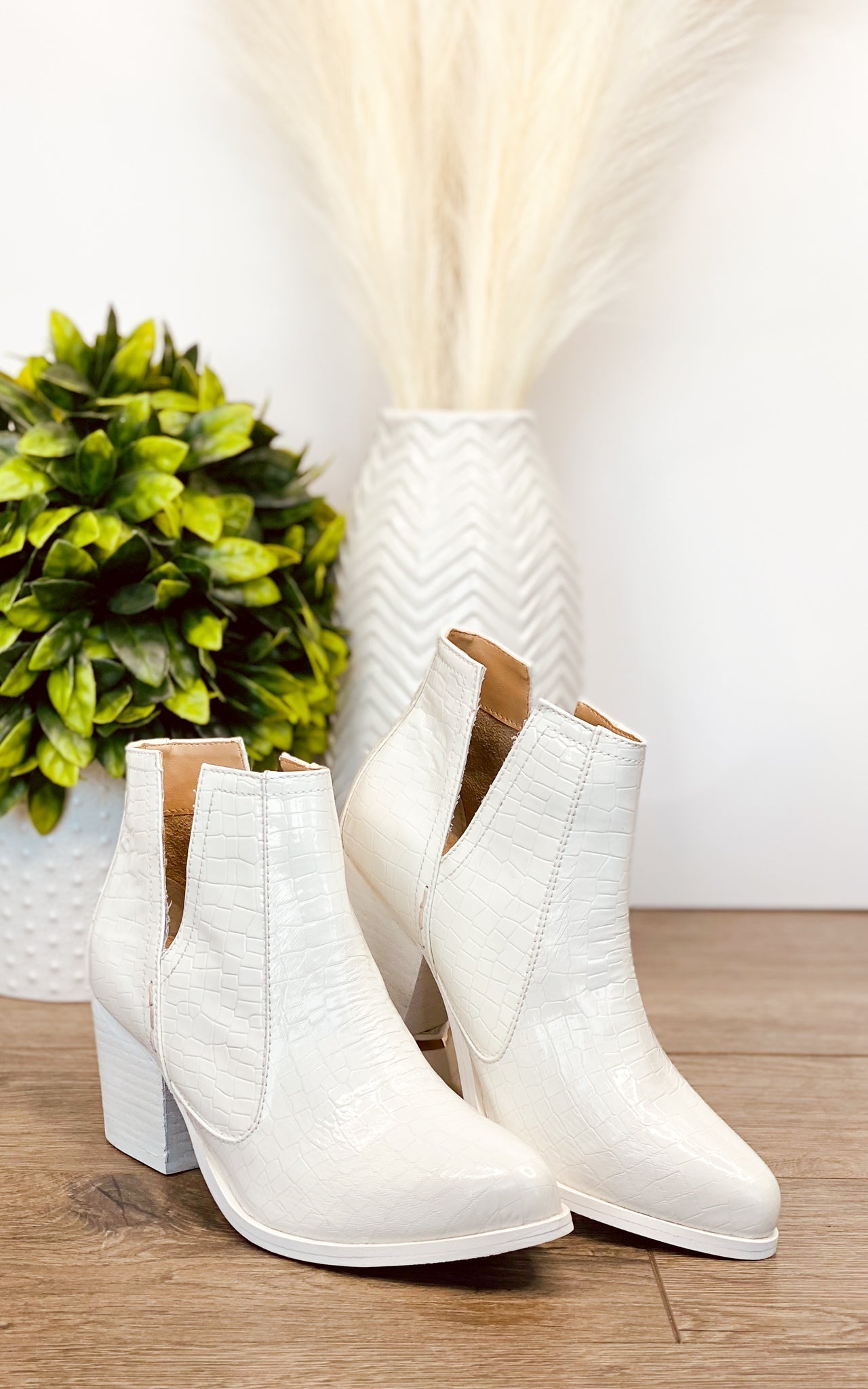 Bottines Tarim en croco blanc