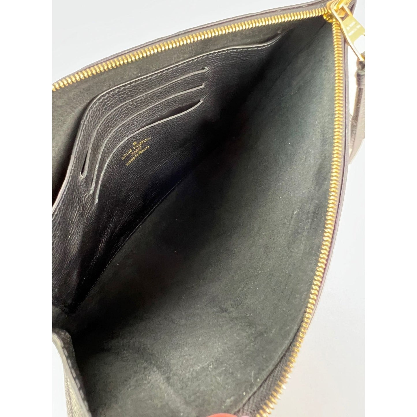 Louis Vuitton Melanie MM Sac à main Empriente Pochette en cuir noir