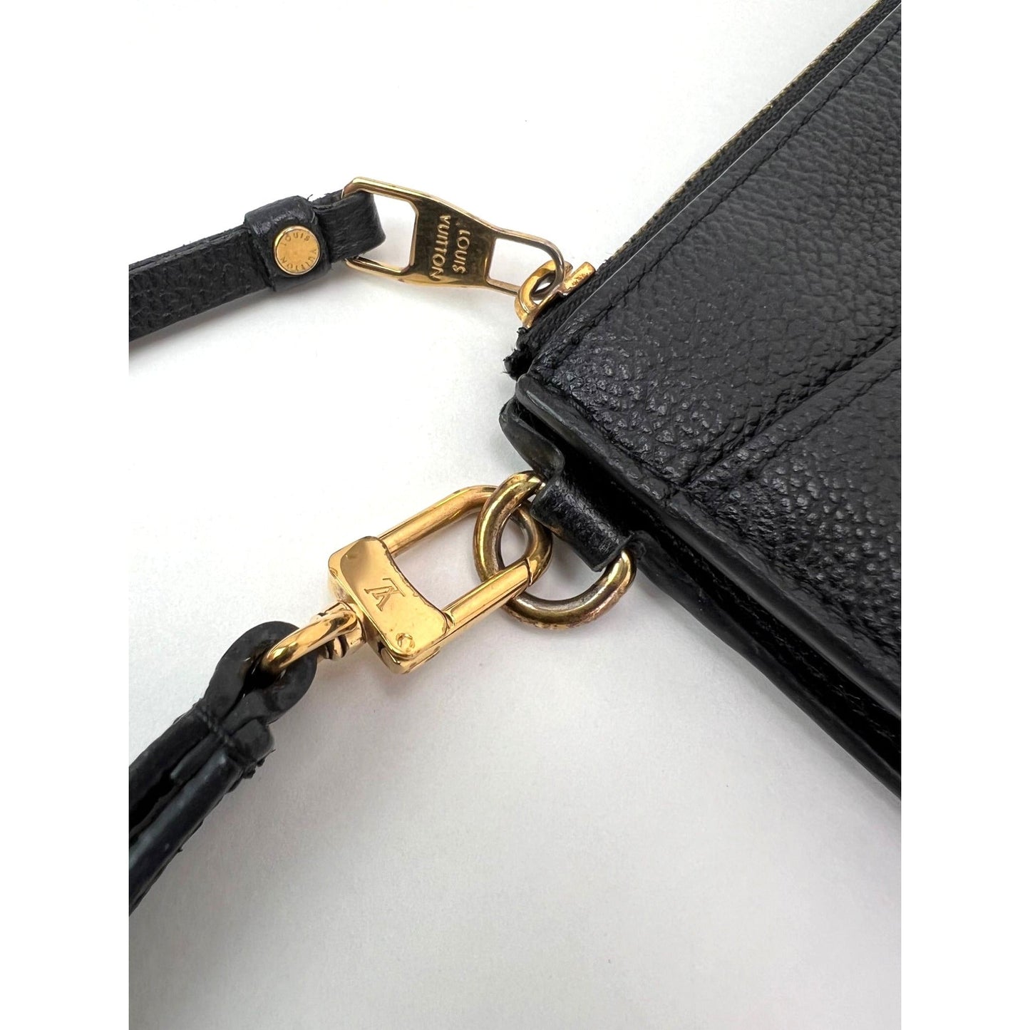 Louis Vuitton Melanie MM Sac à main Empriente Pochette en cuir noir